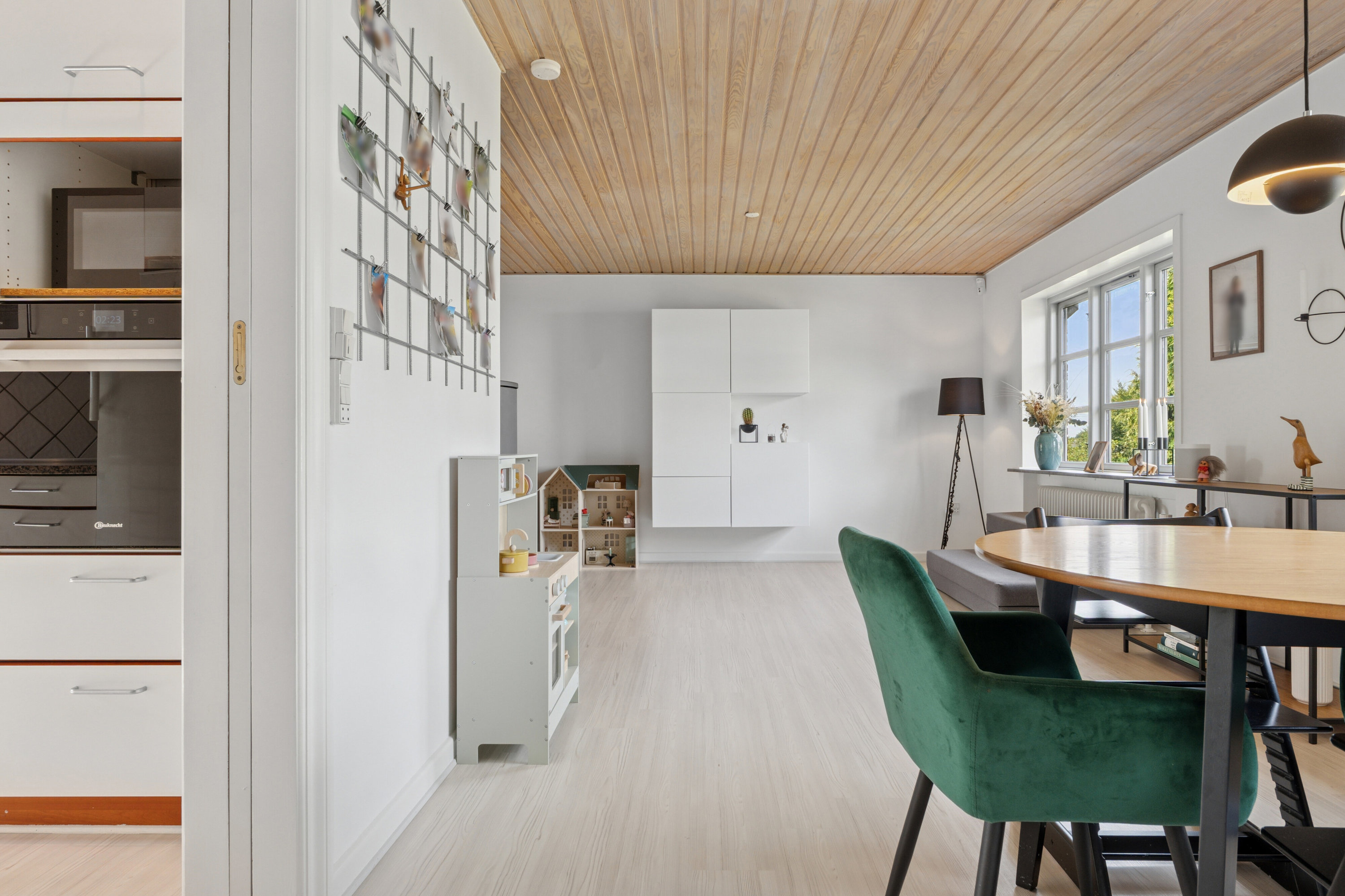 Fremhævet spisestue billede i fuldskærmstilstand. Billede af Stationsvej 68, 5771 Stenstrup