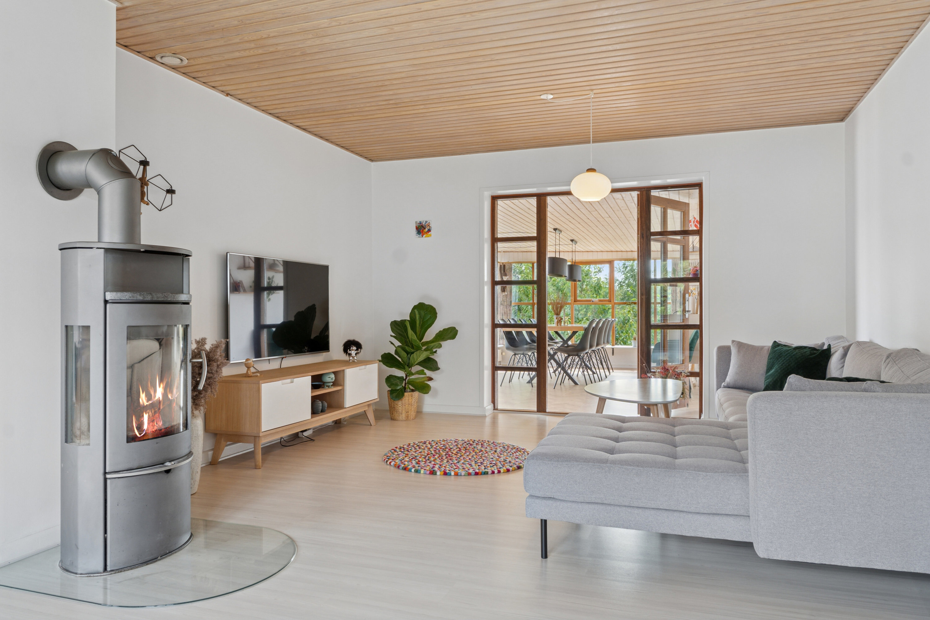 Fremhævet stue billede i fuldskærmstilstand. Billede af Stationsvej 68, 5771 Stenstrup