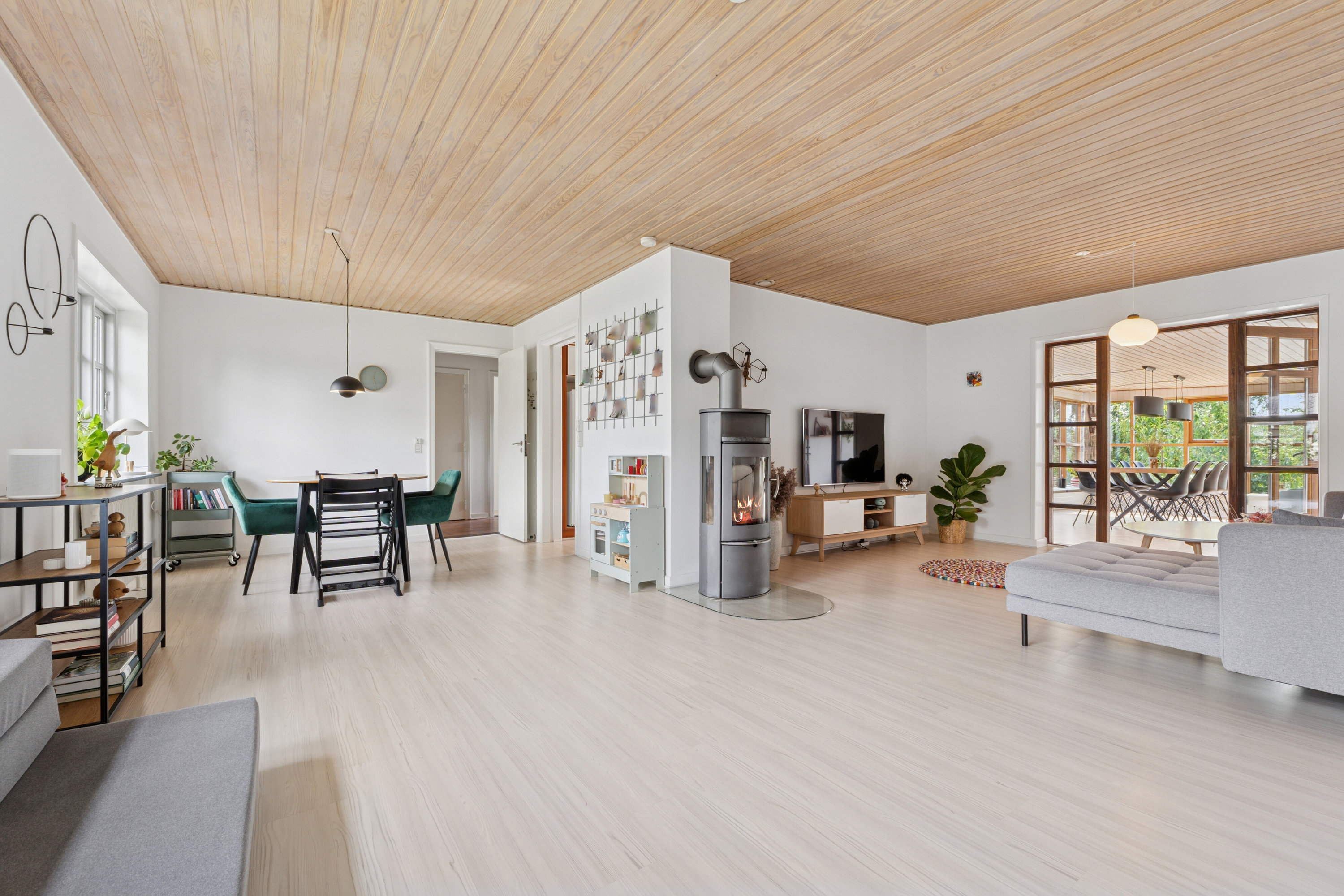 Fremhævet stue billede i fuldskærmstilstand. Billede af Stationsvej 68, 5771 Stenstrup