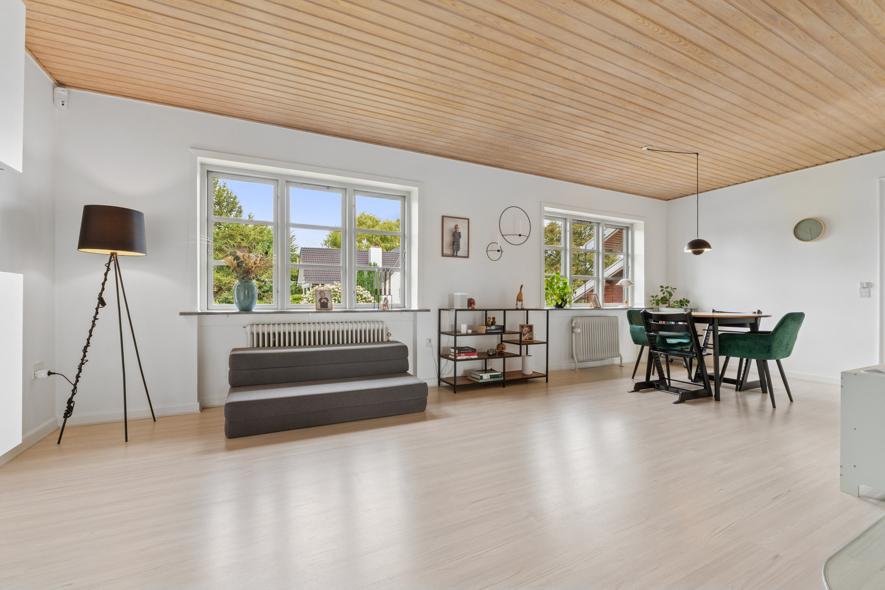 Fremhævet spisestue billede i fuldskærmstilstand. Billede af Stationsvej 68, 5771 Stenstrup