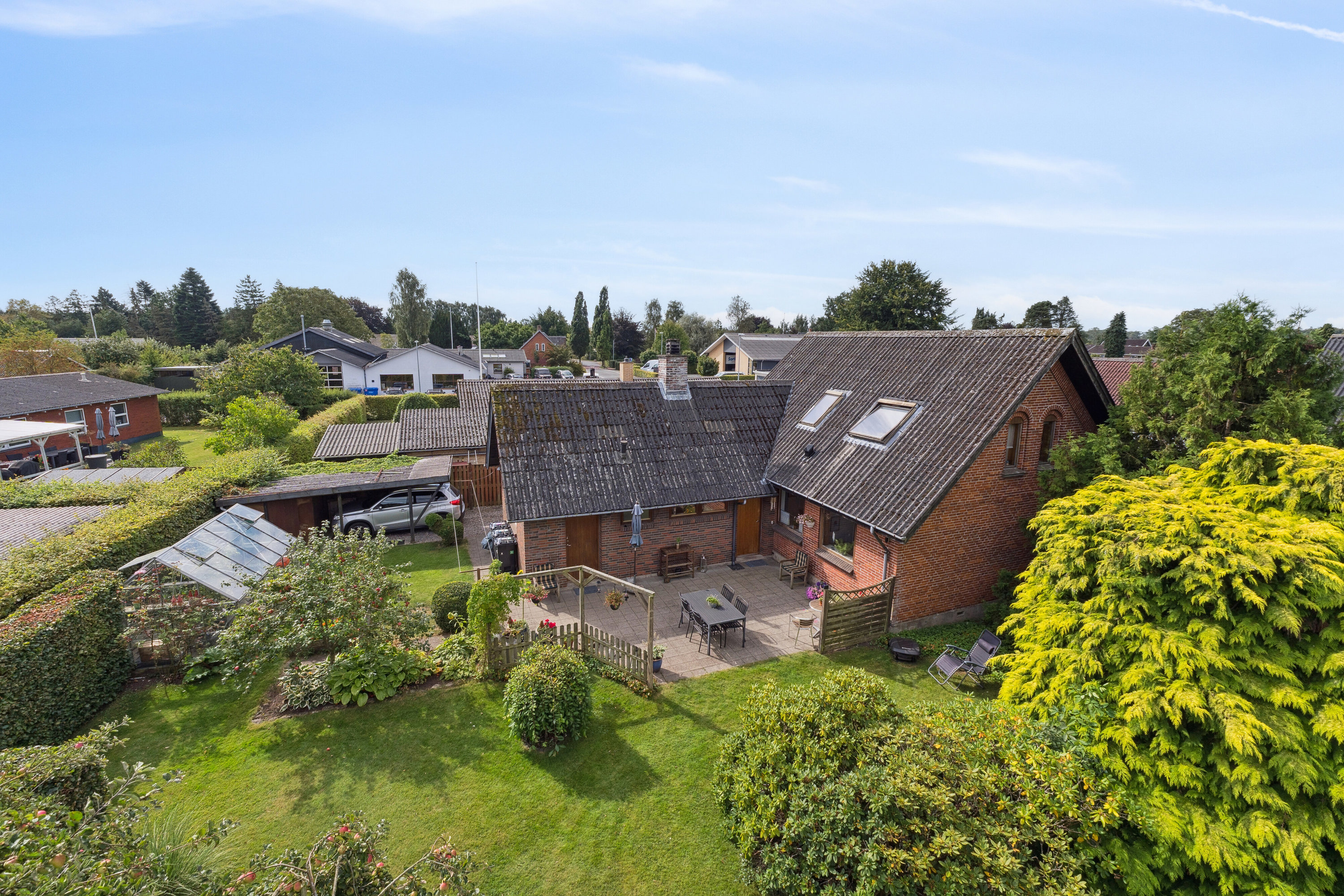 Fremhævet set fra haven billede i fuldskærmstilstand. Billede af Måre Byvej 9, Måre, 5853 Ørbæk