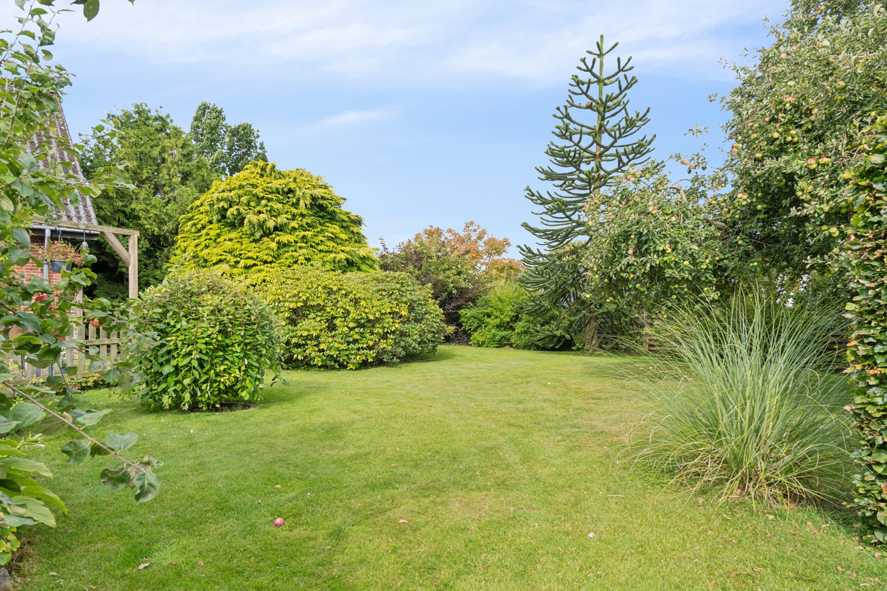 Fremhævet have billede i fuldskærmstilstand. Billede af Måre Byvej 9, Måre, 5853 Ørbæk