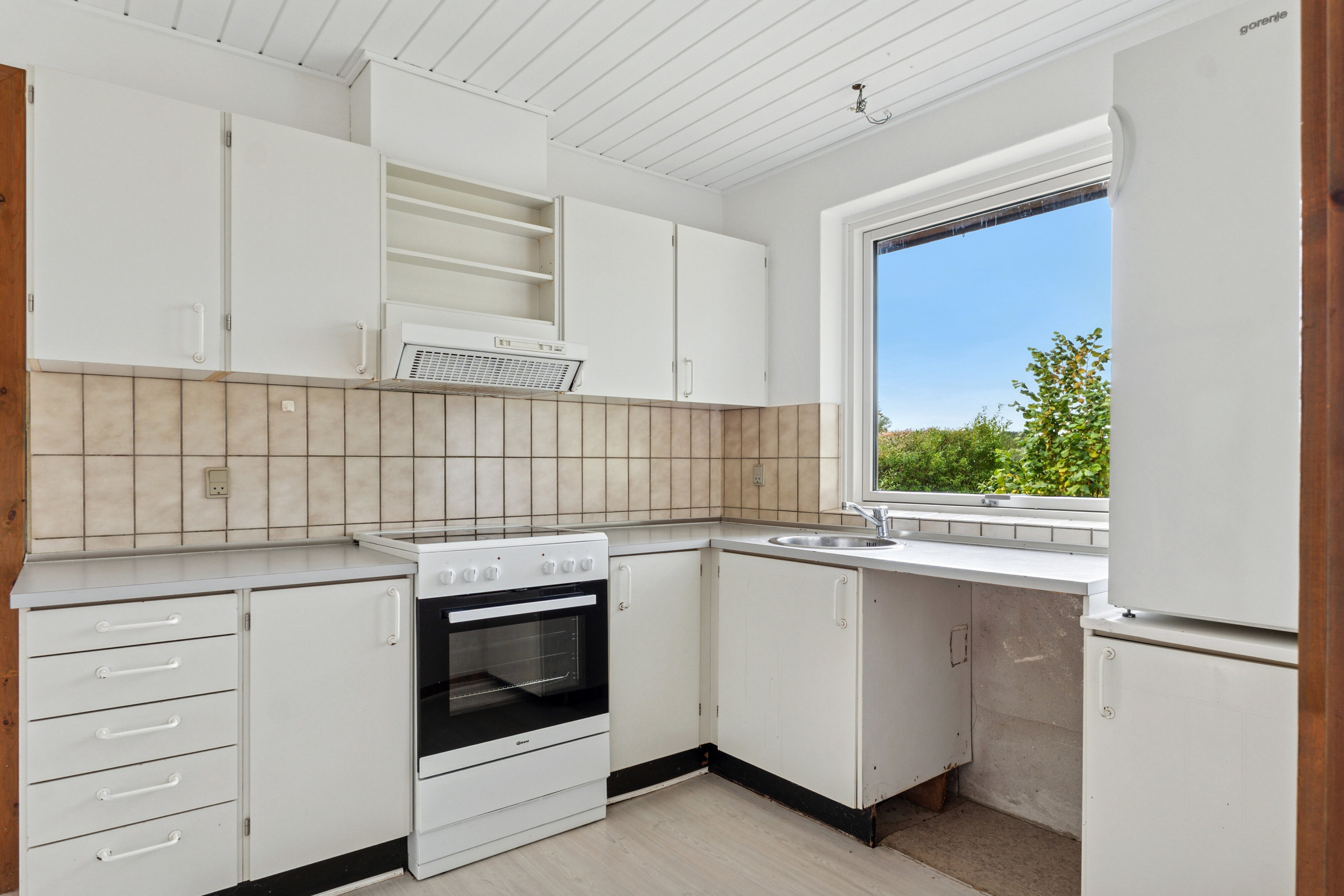 Fremhævet køkken billede i fuldskærmstilstand. Billede af Krogsgårdsvej 13F, Hvam, 8620 Kjellerup