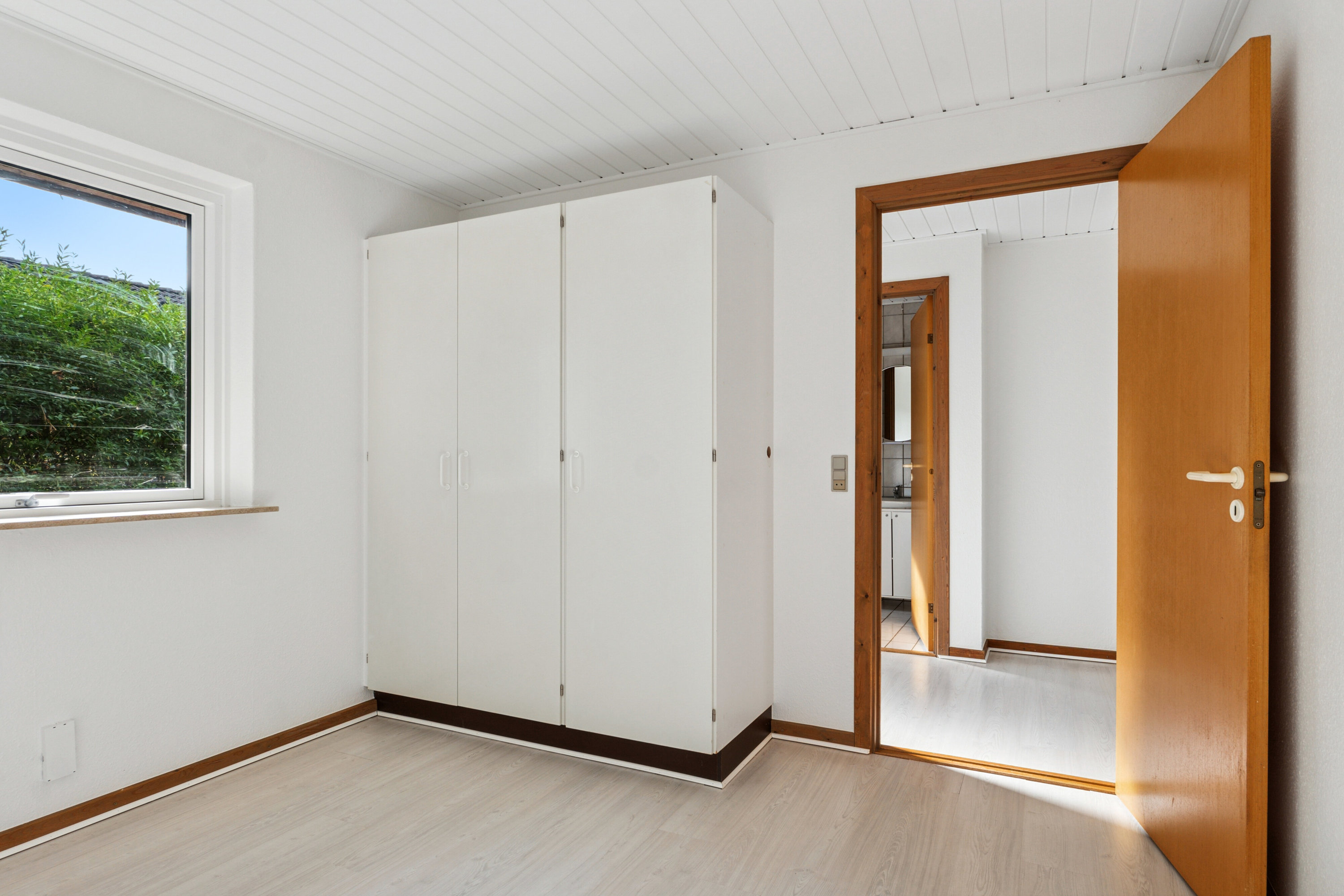 Fremhævet soveværelse billede i fuldskærmstilstand. Billede af Krogsgårdsvej 13F, Hvam, 8620 Kjellerup