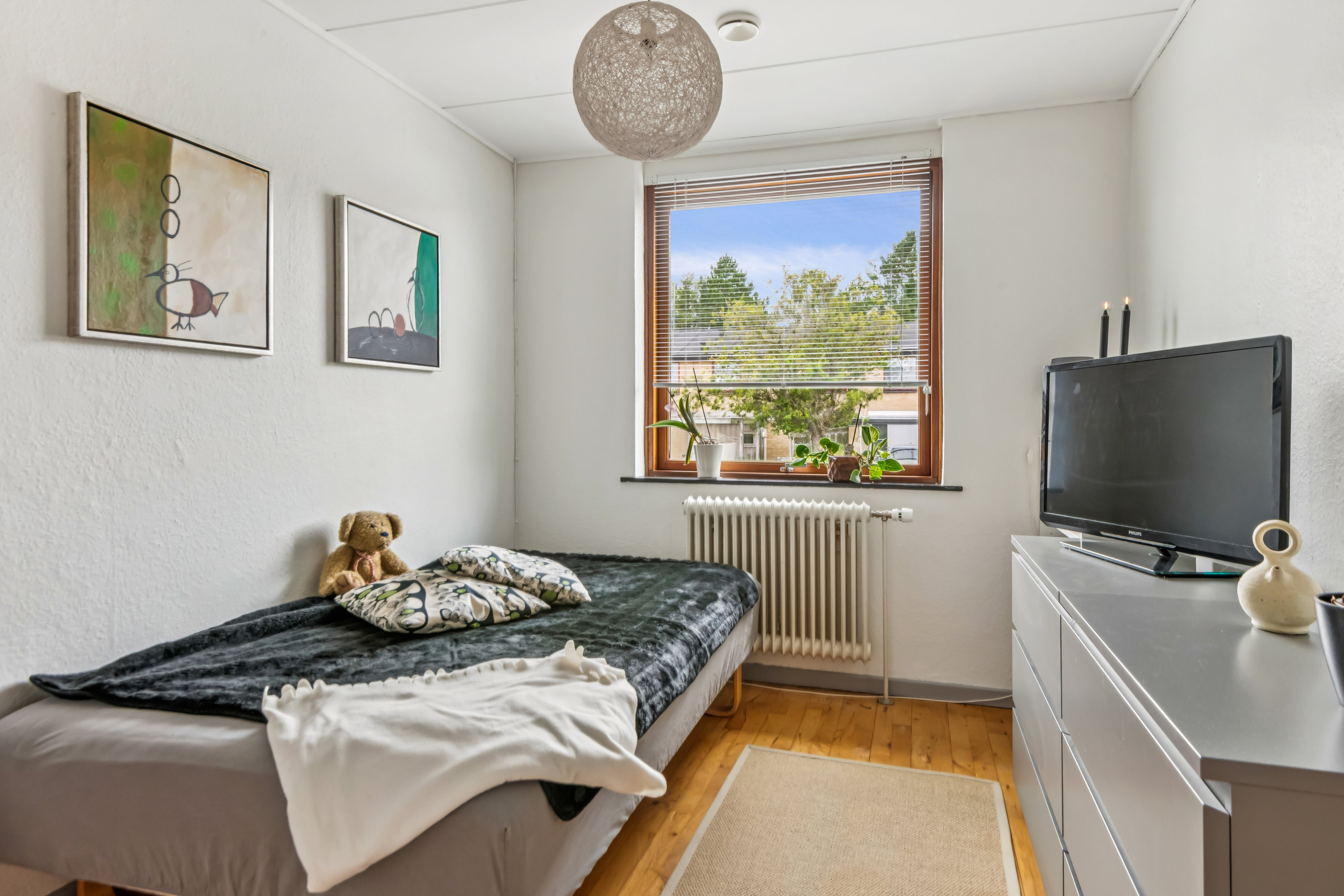 Fremhævet værelse billede i fuldskærmstilstand. Billede af Godske Lindenovs Vej 211, Gug, 9210 Aalborg SØ