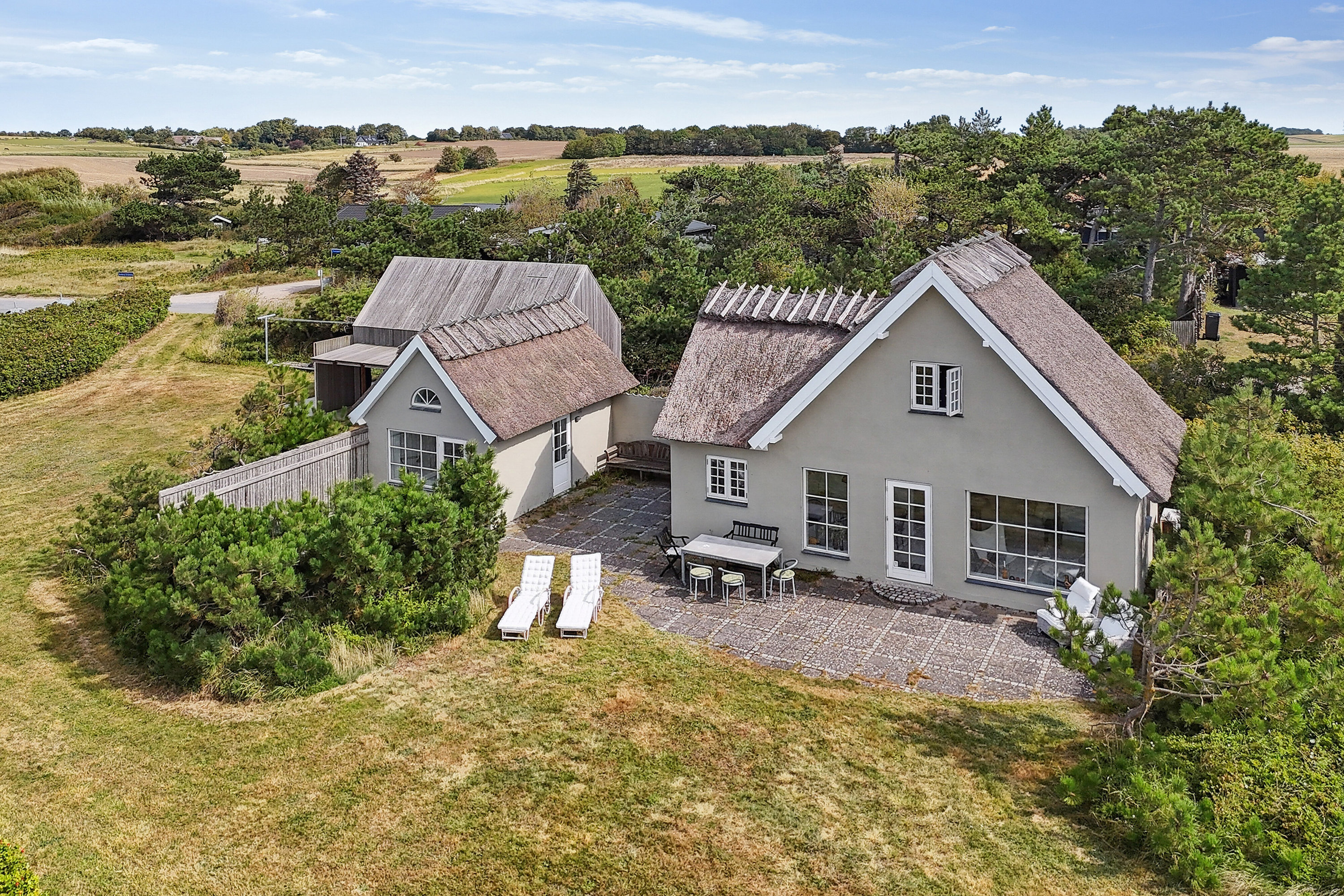 Fremhævet set fra haven billede i fuldskærmstilstand. Billede af Kystagervej 2, Svallerup, 4400 Kalundborg