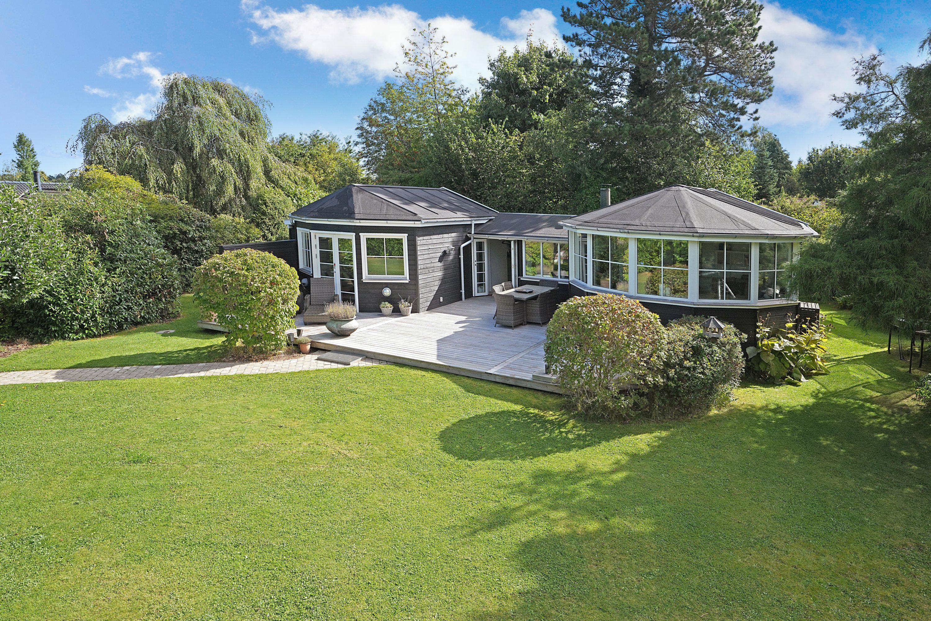 Miniaturebillede 1: ejendommen. Billede af Bøgevej 32, Horneby, 3100 Hornbæk