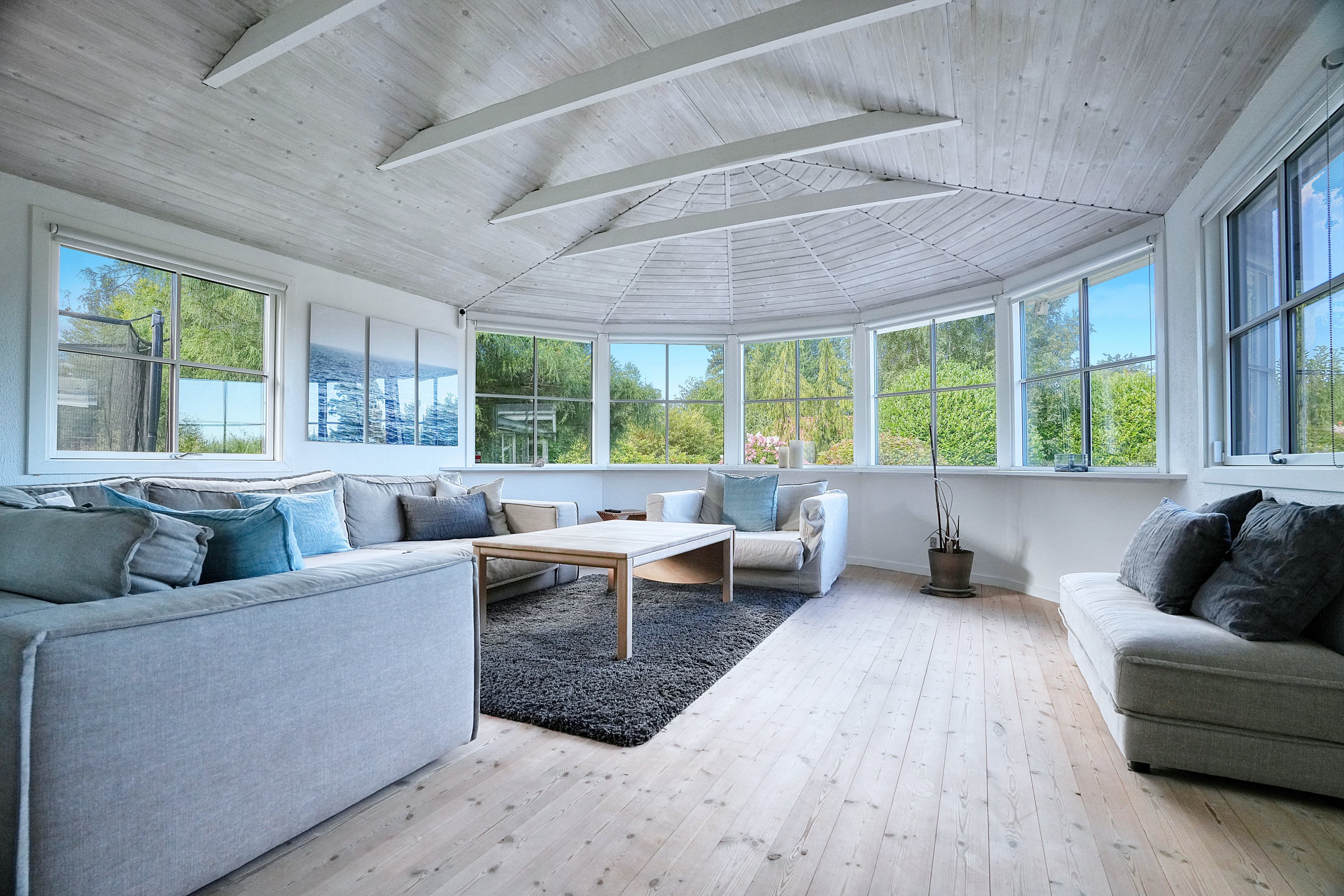 Fremhævet stue billede i fuldskærmstilstand. Billede af Bøgevej 32, Horneby, 3100 Hornbæk