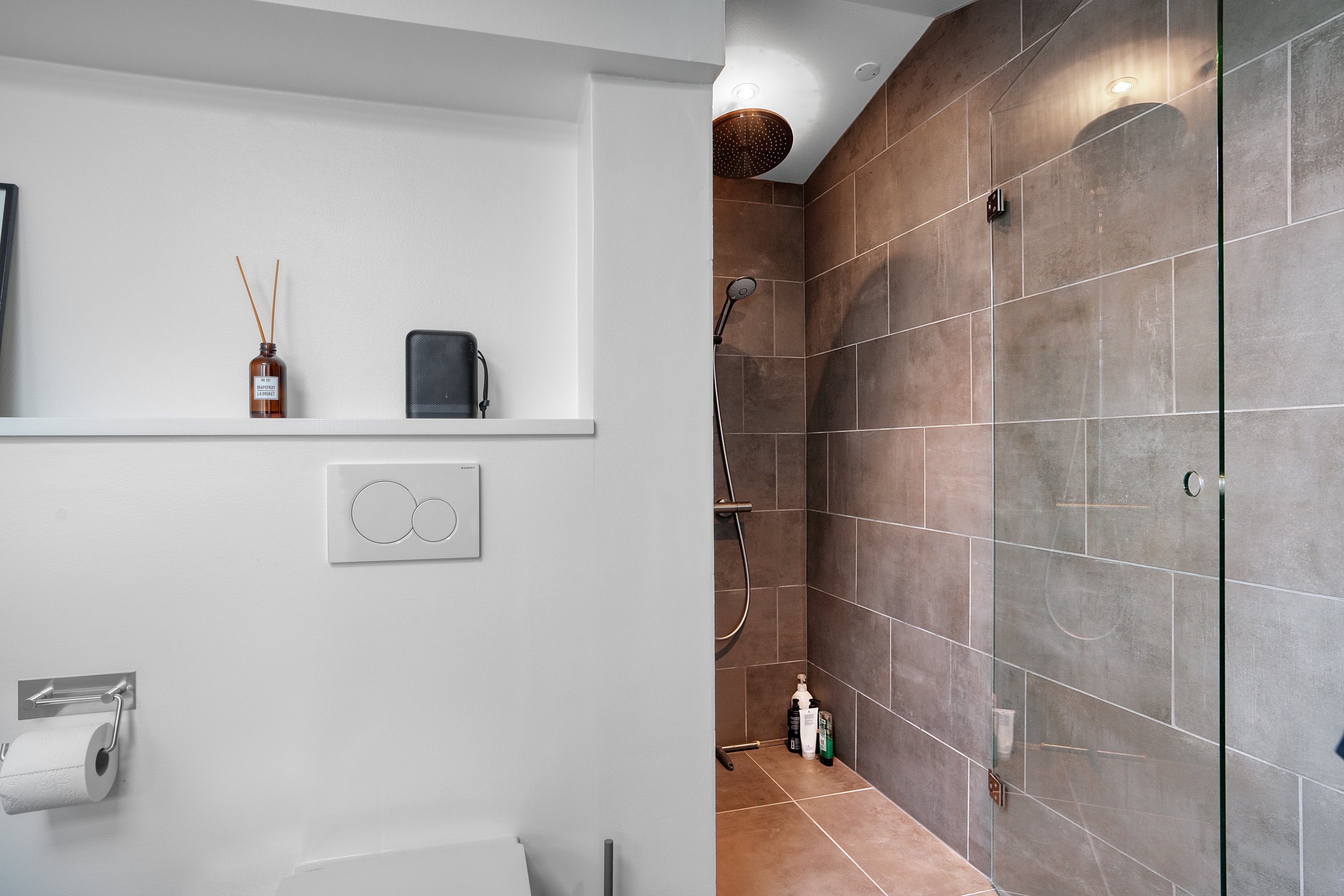 Fremhævet badeværelse billede i fuldskærmstilstand. Billede af Bøgevej 32, Horneby, 3100 Hornbæk