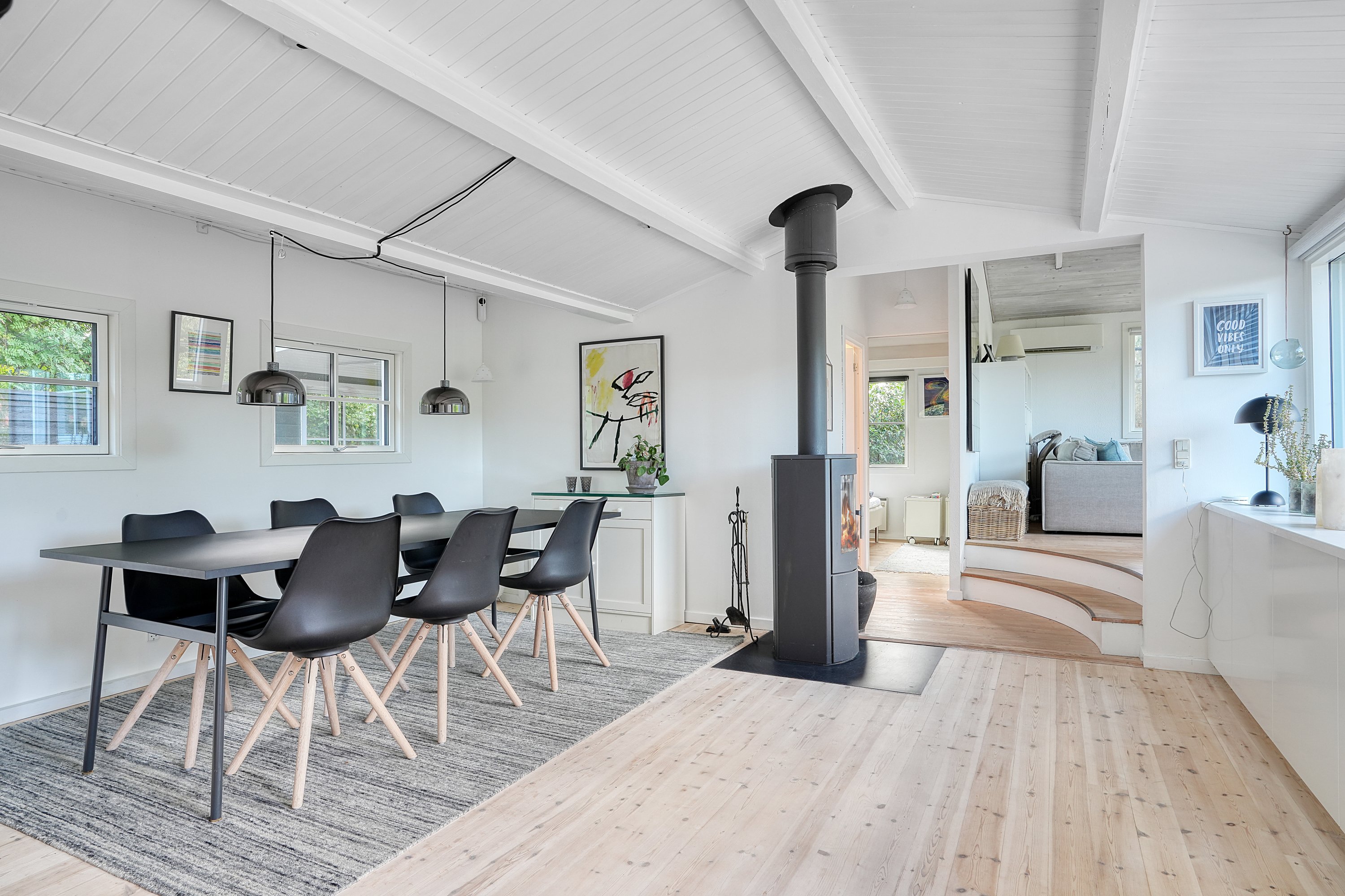Fremhævet spisestue billede i fuldskærmstilstand. Billede af Bøgevej 32, Horneby, 3100 Hornbæk