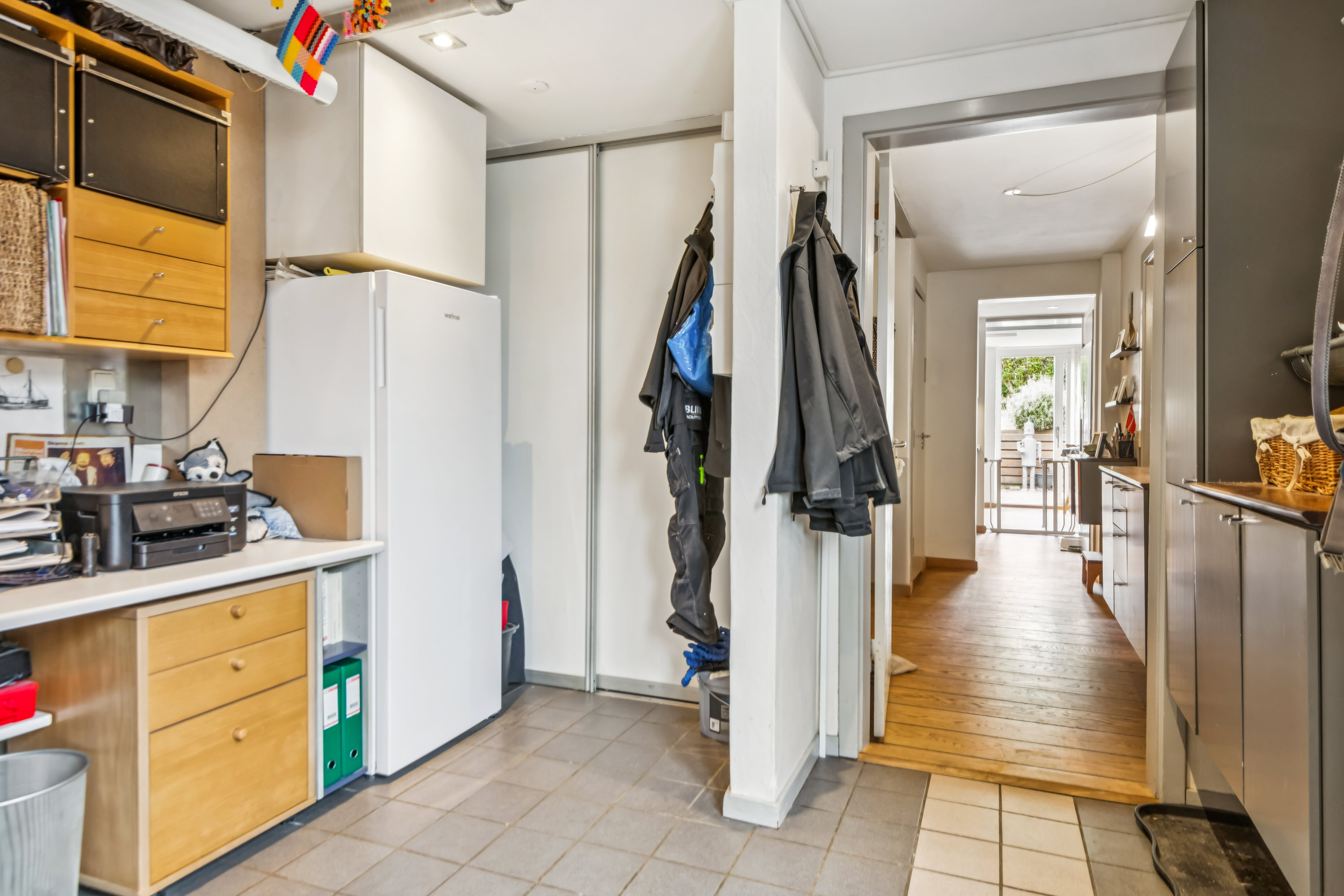 Fremhævet køkken billede i fuldskærmstilstand. Billede af Godske Lindenovs Vej 211, Gug, 9210 Aalborg SØ