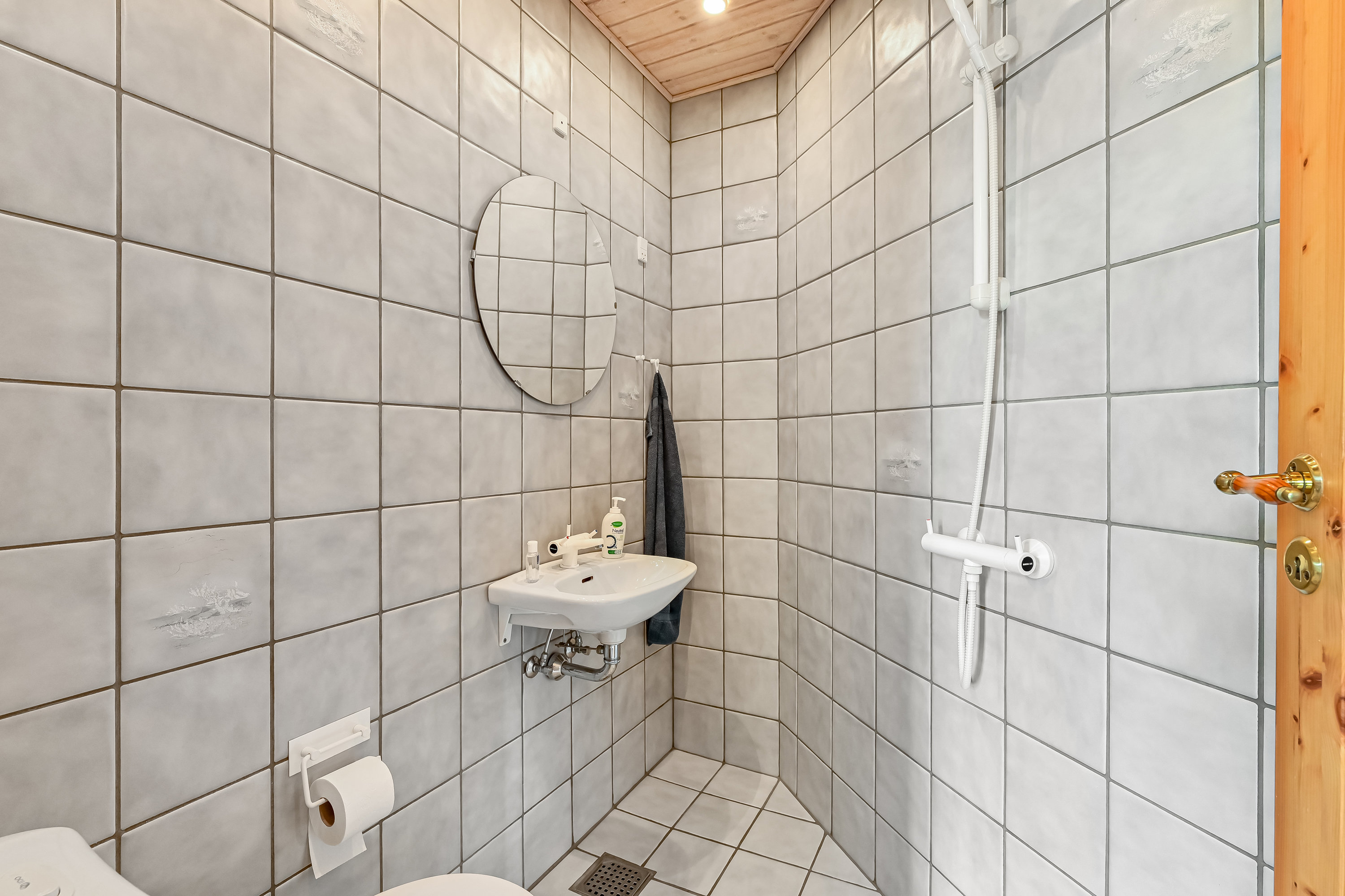 Fremhævet værelse billede i fuldskærmstilstand. Billede af Vester Alle 16, 6933 Kibæk