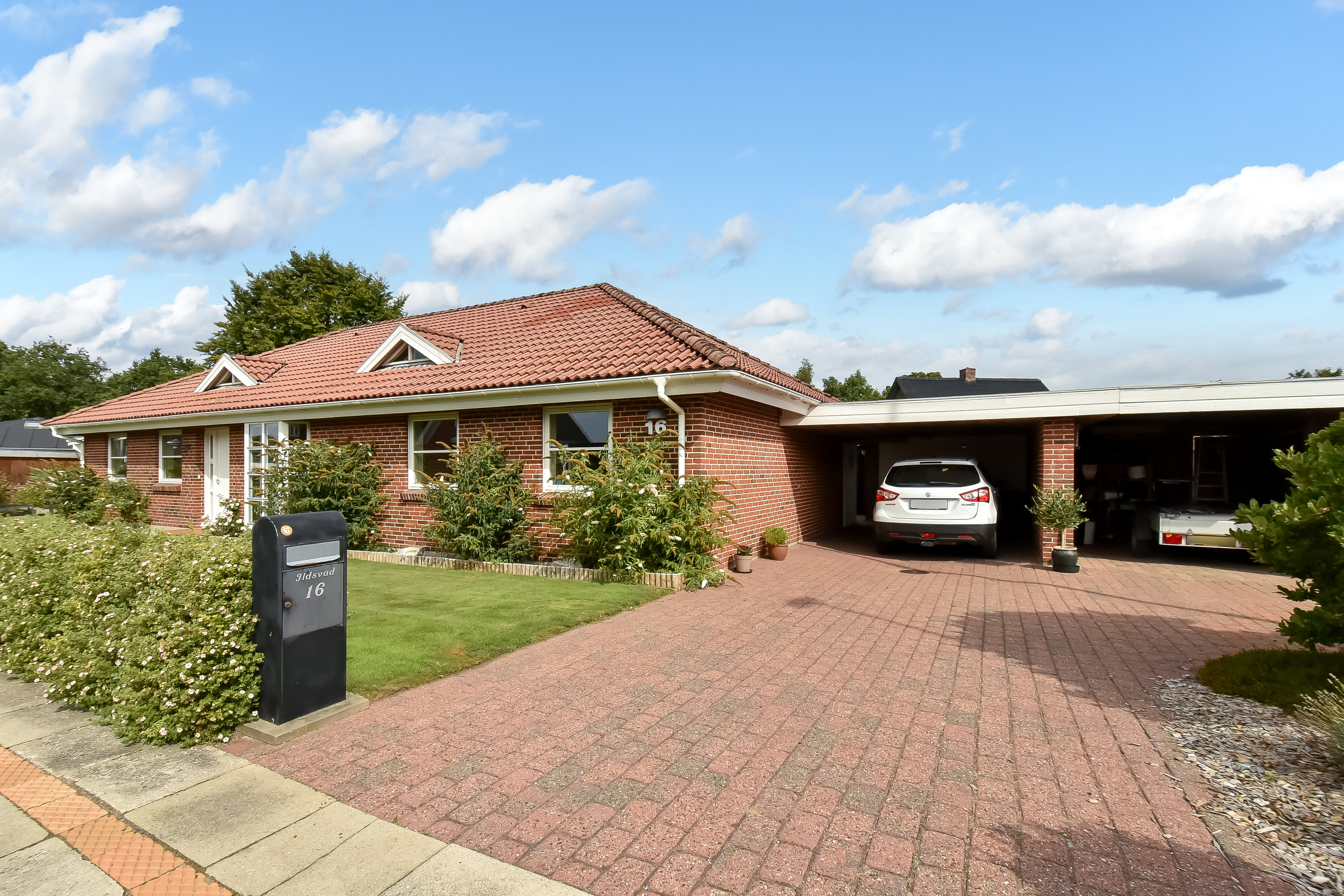 Fremhævet ejendommen billede i fuldskærmstilstand. Billede af Vester Alle 16, 6933 Kibæk