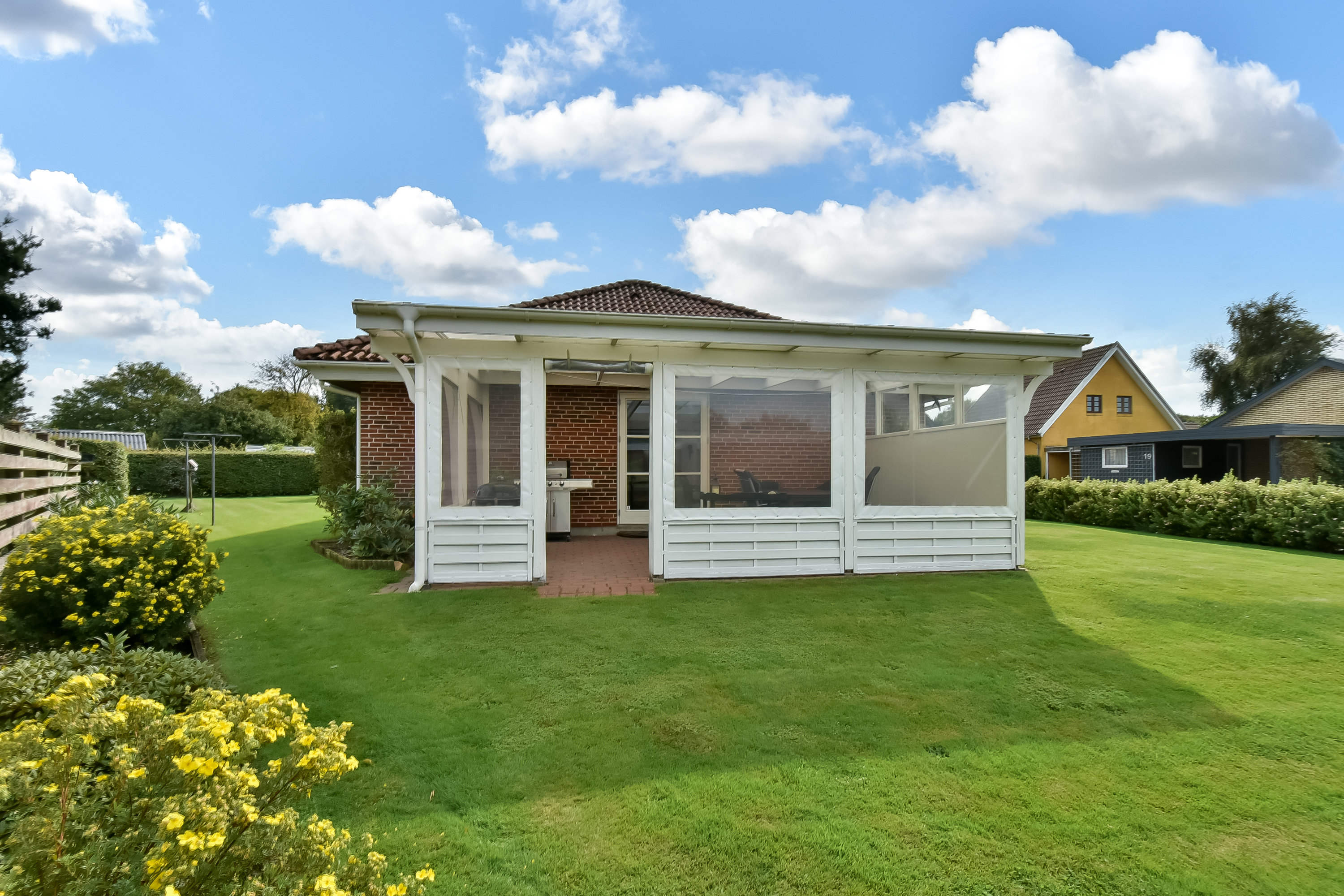 Fremhævet ejendommen billede i fuldskærmstilstand. Billede af Vester Alle 16, 6933 Kibæk