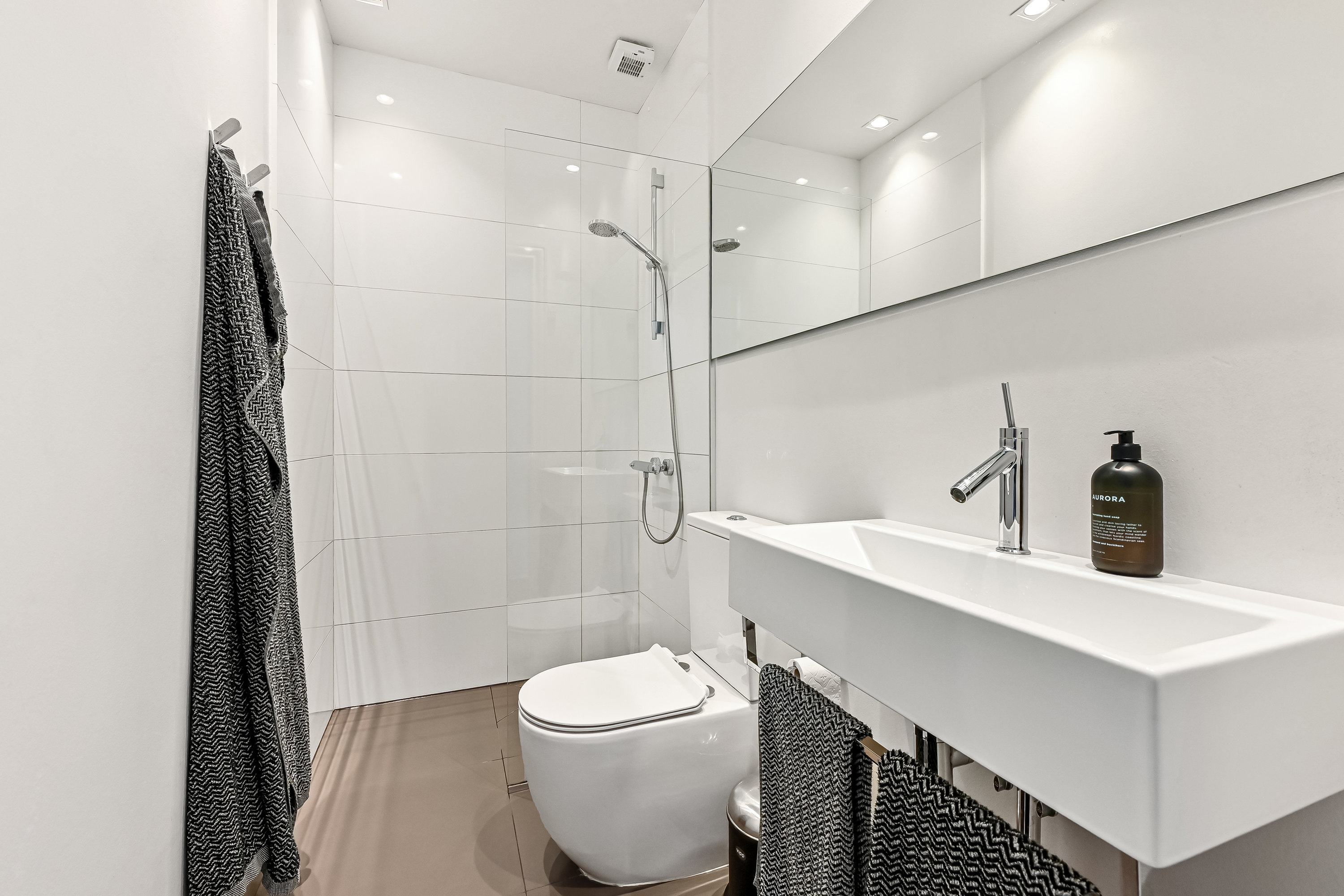 Fremhævet badeværelse billede i fuldskærmstilstand. Billede af Fonnesbechsgade 13A, 1., 7400 Herning