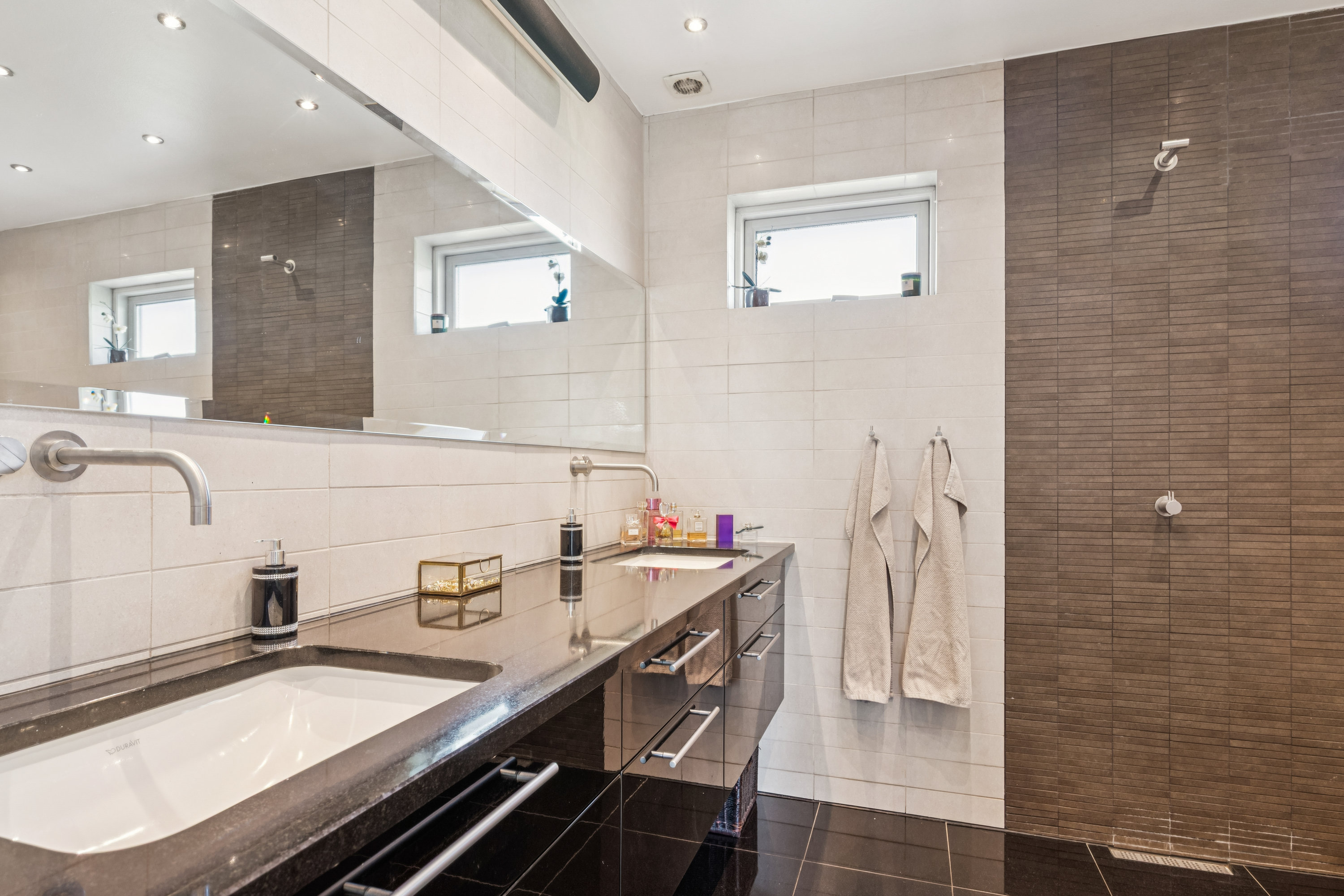 Fremhævet køkken billede i fuldskærmstilstand. Billede af Skæring Skolevej 151, 8250 Egå