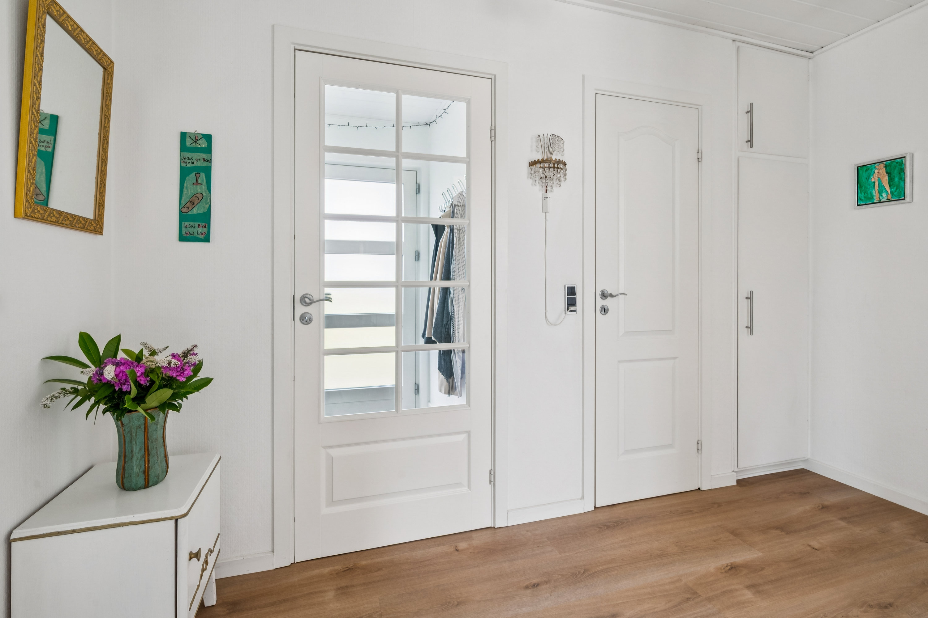 Fremhævet gang billede i fuldskærmstilstand. Billede af Skæring Skolevej 151, 8250 Egå