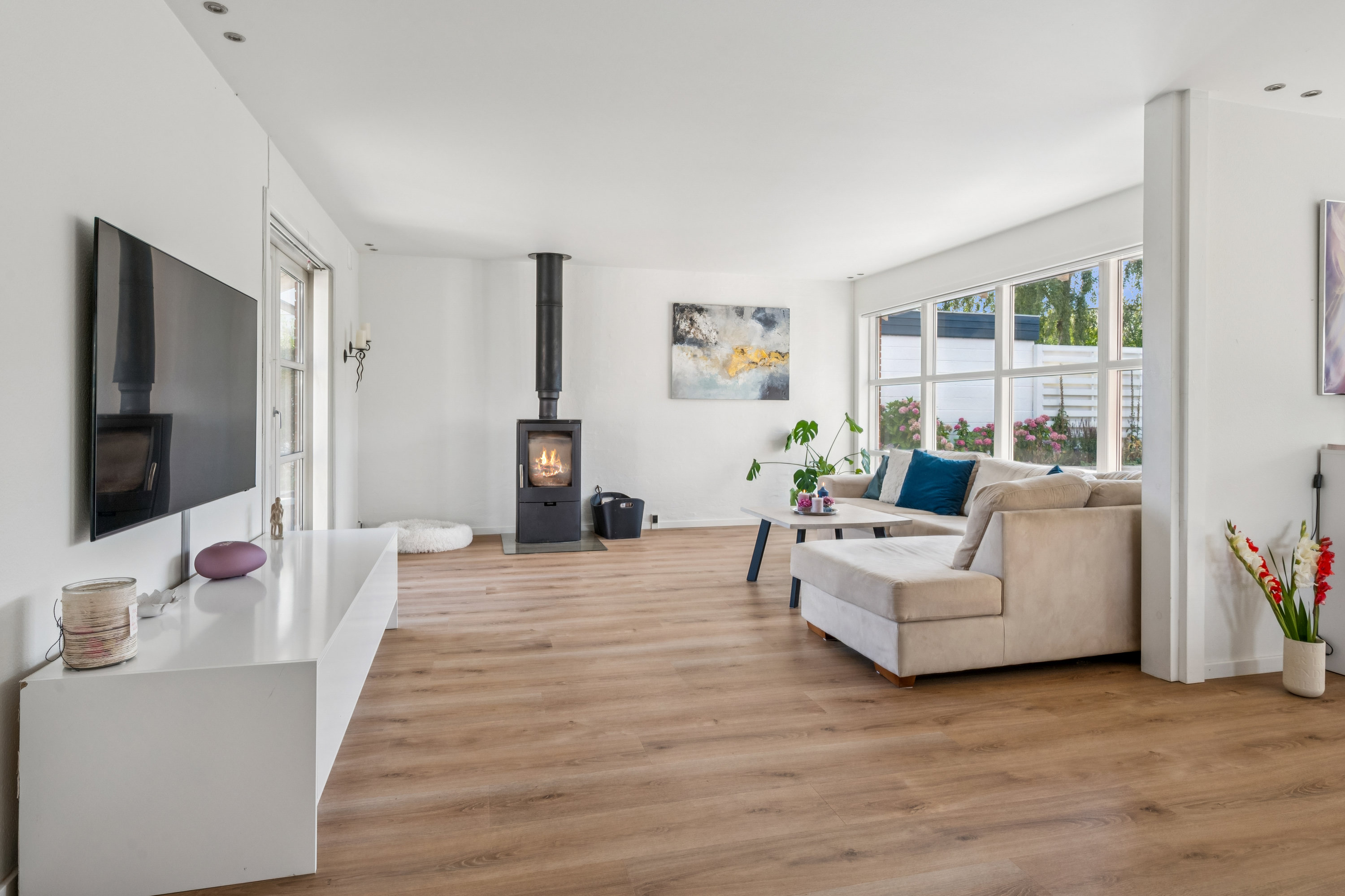 Fremhævet stue billede i fuldskærmstilstand. Billede af Skæring Skolevej 151, 8250 Egå