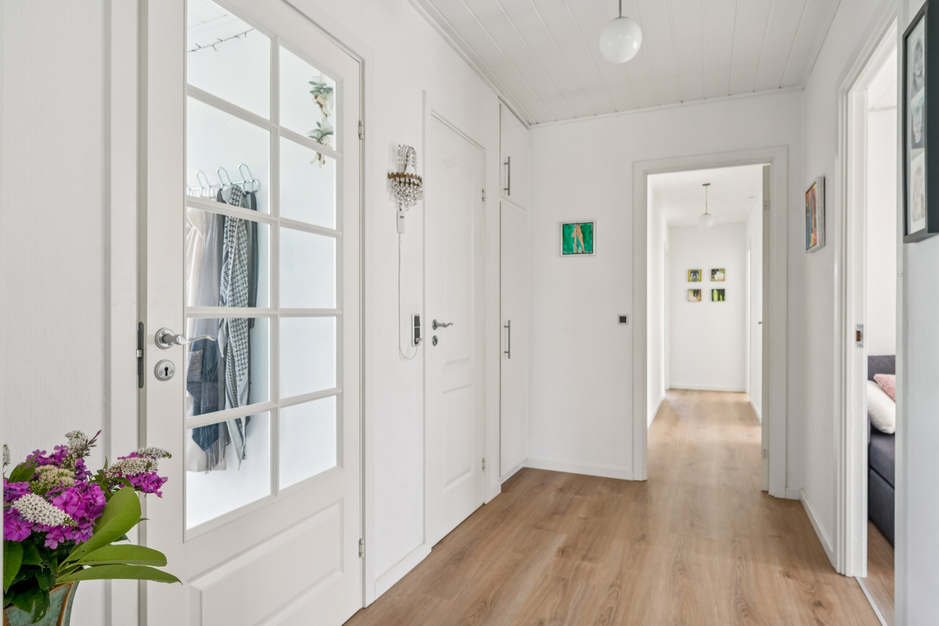 Fremhævet gang billede i fuldskærmstilstand. Billede af Skæring Skolevej 151, 8250 Egå