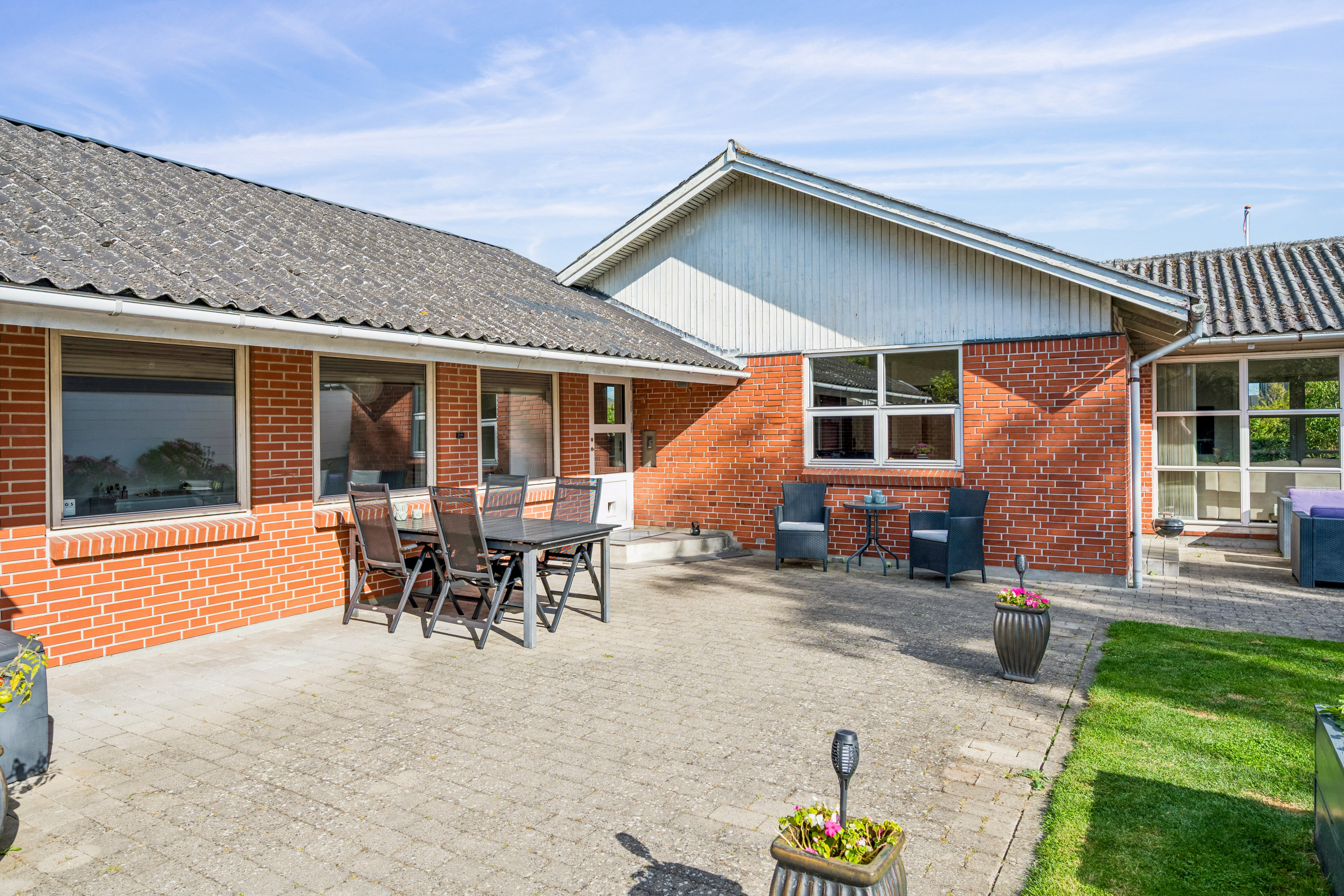 Fremhævet ejendom 1 billede i fuldskærmstilstand. Billede af Skæring Skolevej 151, 8250 Egå