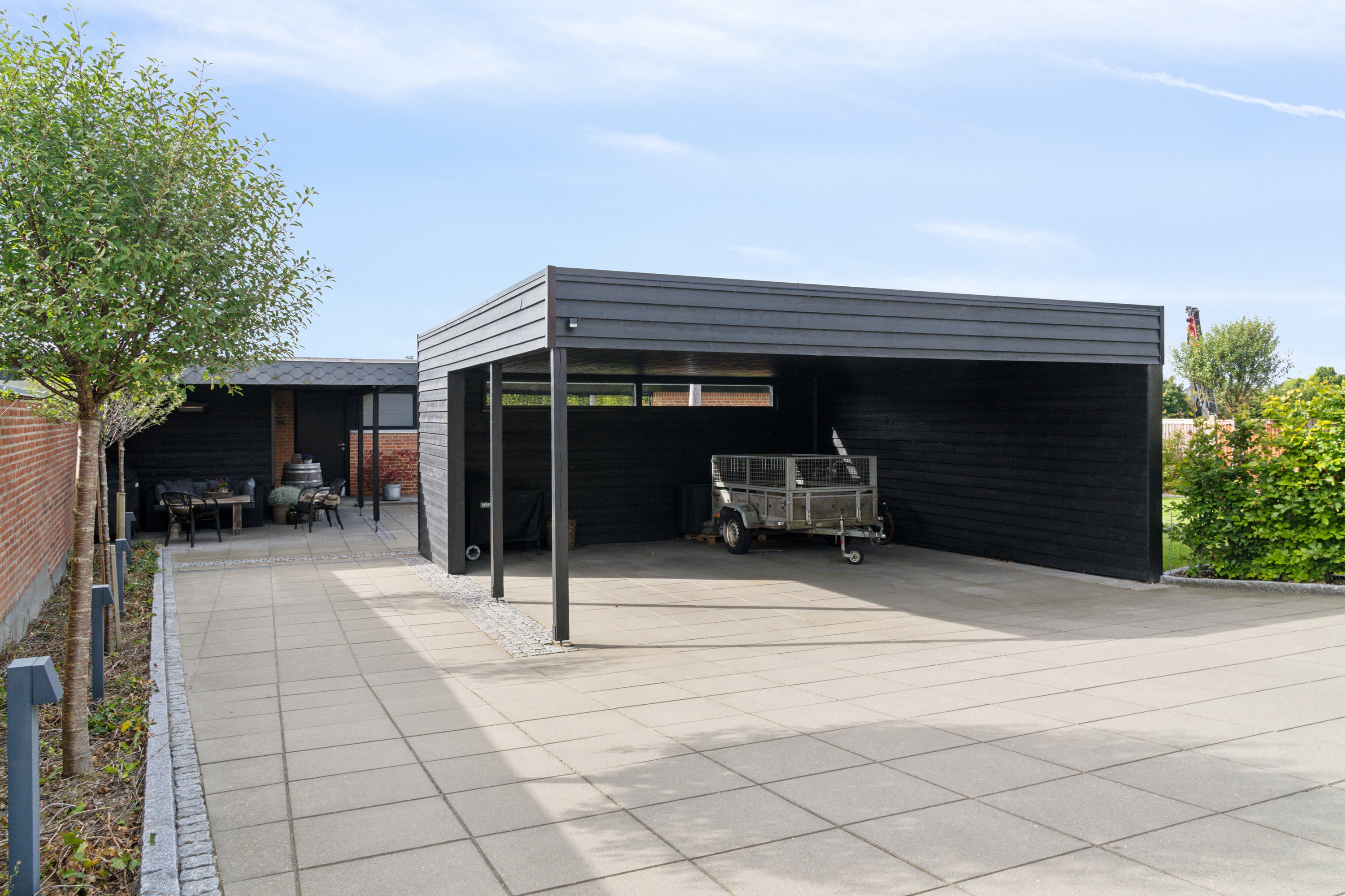 Fremhævet carport billede i fuldskærmstilstand. Billede af Kaj Munks Vej 18, 8600 Silkeborg