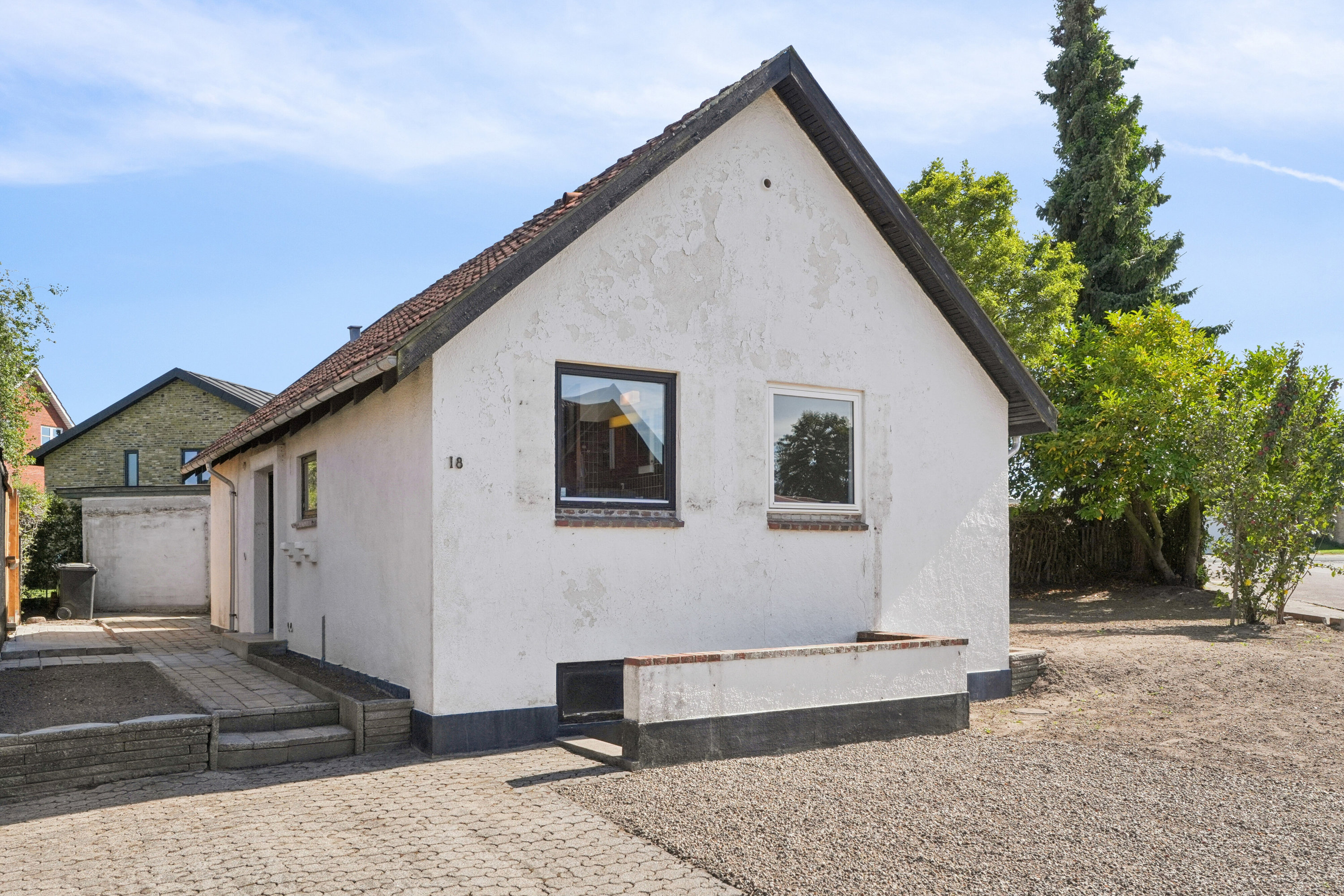 Fremhævet set fra vejen billede i fuldskærmstilstand. Billede af Tingløkkevej 18, Dalum, 5250 Odense SV