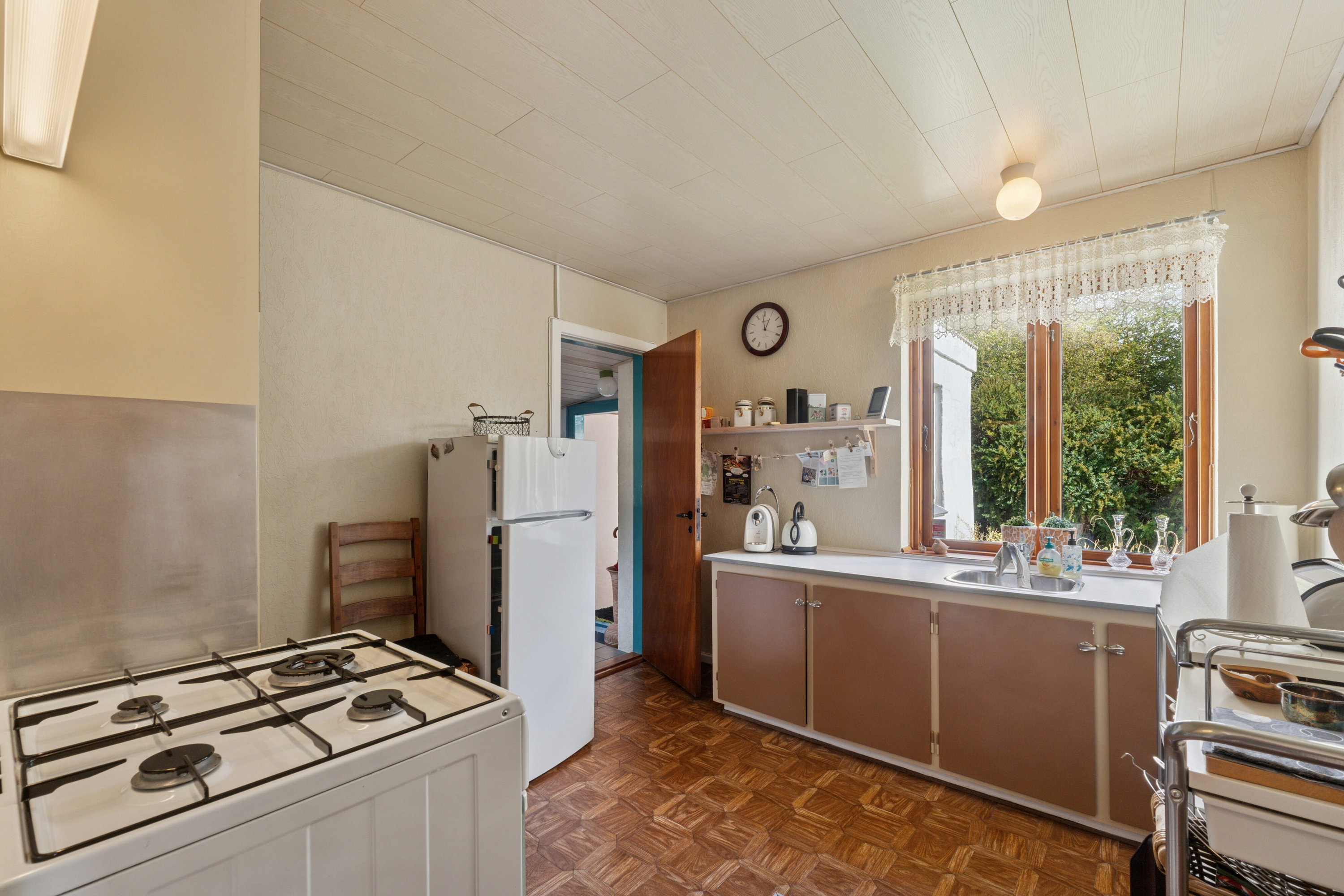 Fremhævet køkken billede i fuldskærmstilstand. Billede af Hørmestedvej 285, Hørmested, 9870 Sindal