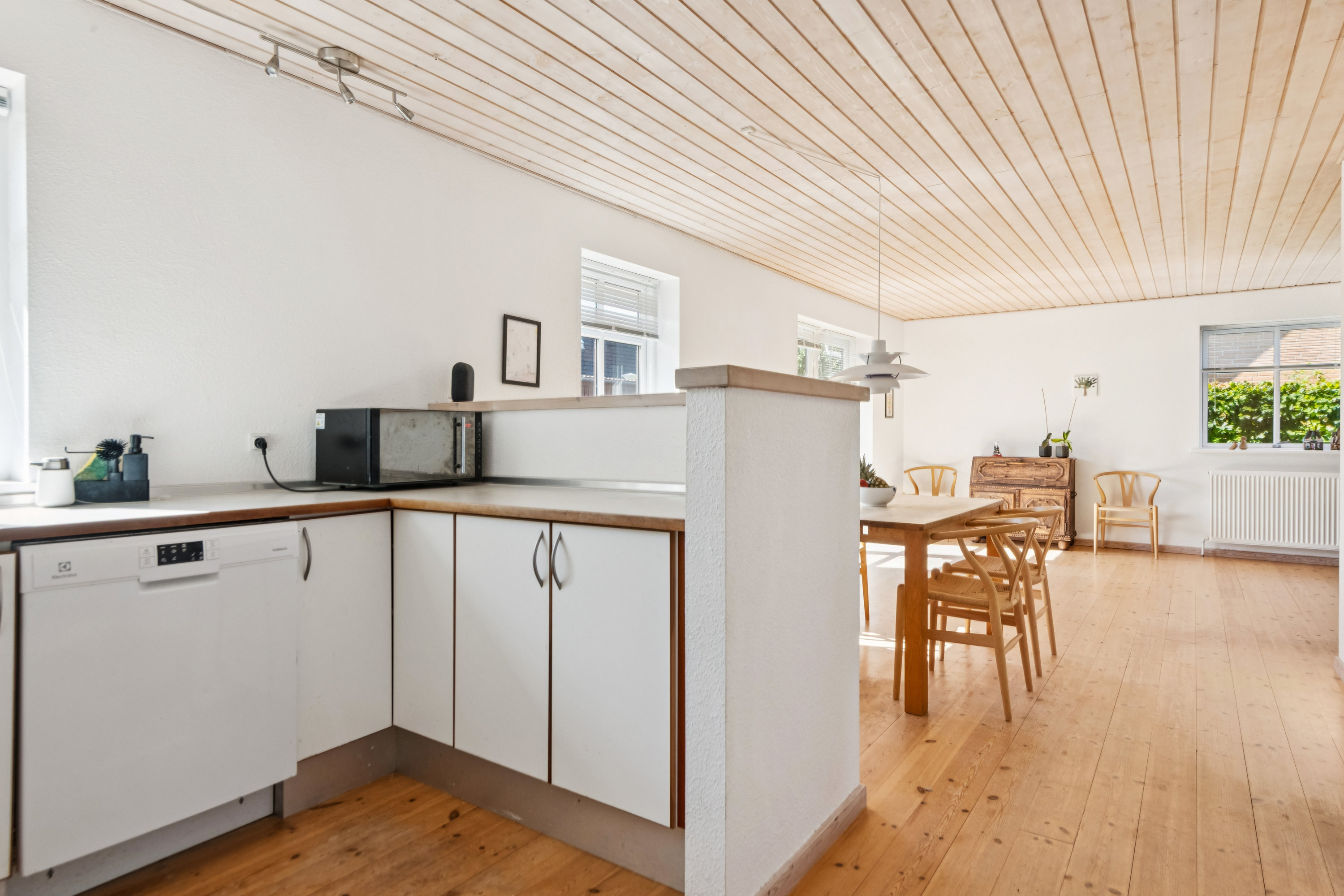 Fremhævet køkken billede i fuldskærmstilstand. Billede af Vejrholm 33D, Øster Uttrup, 9220 Aalborg Øst