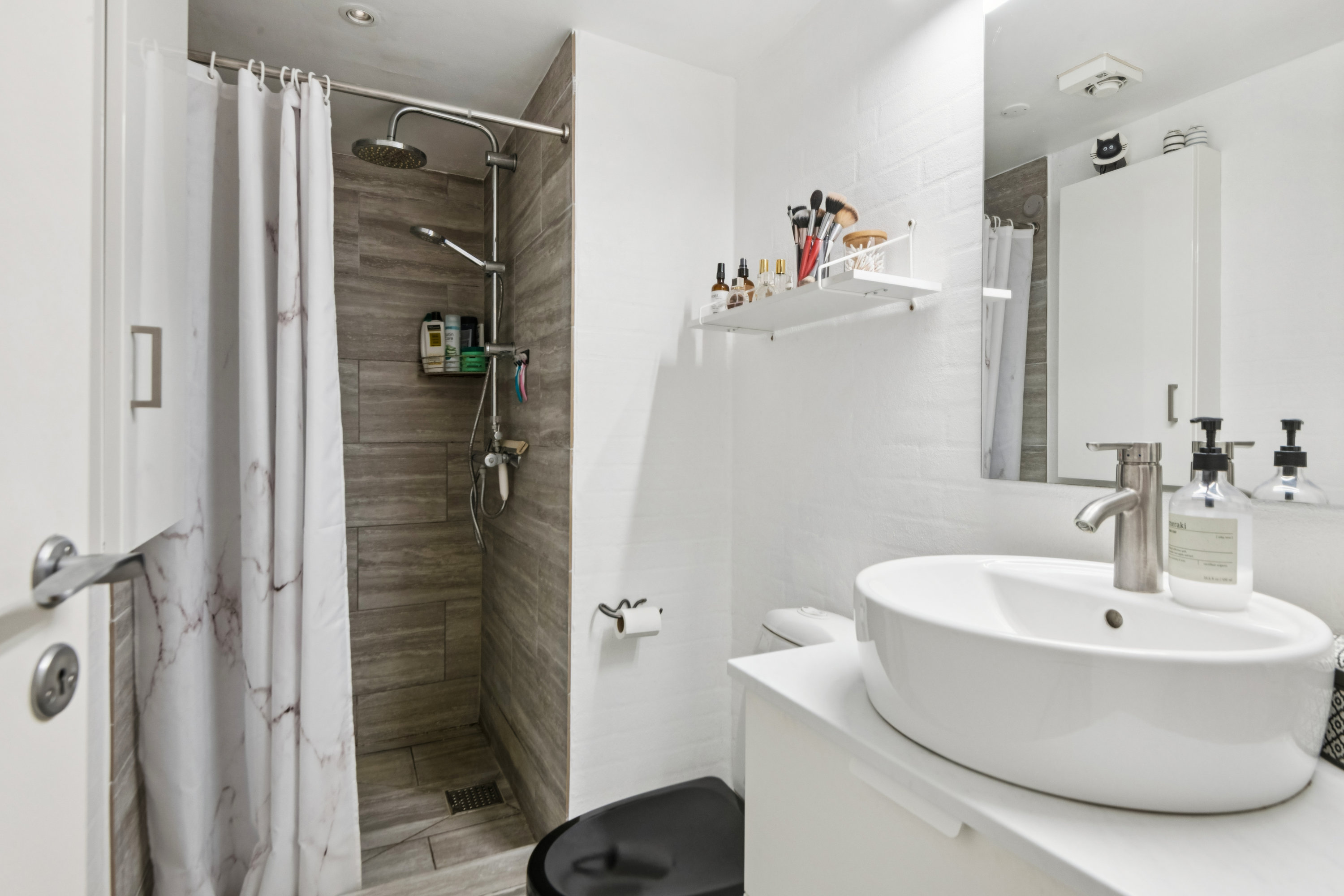 Fremhævet badeværelse billede i fuldskærmstilstand. Billede af Christiansgade 58, 3. th., 9000 Aalborg