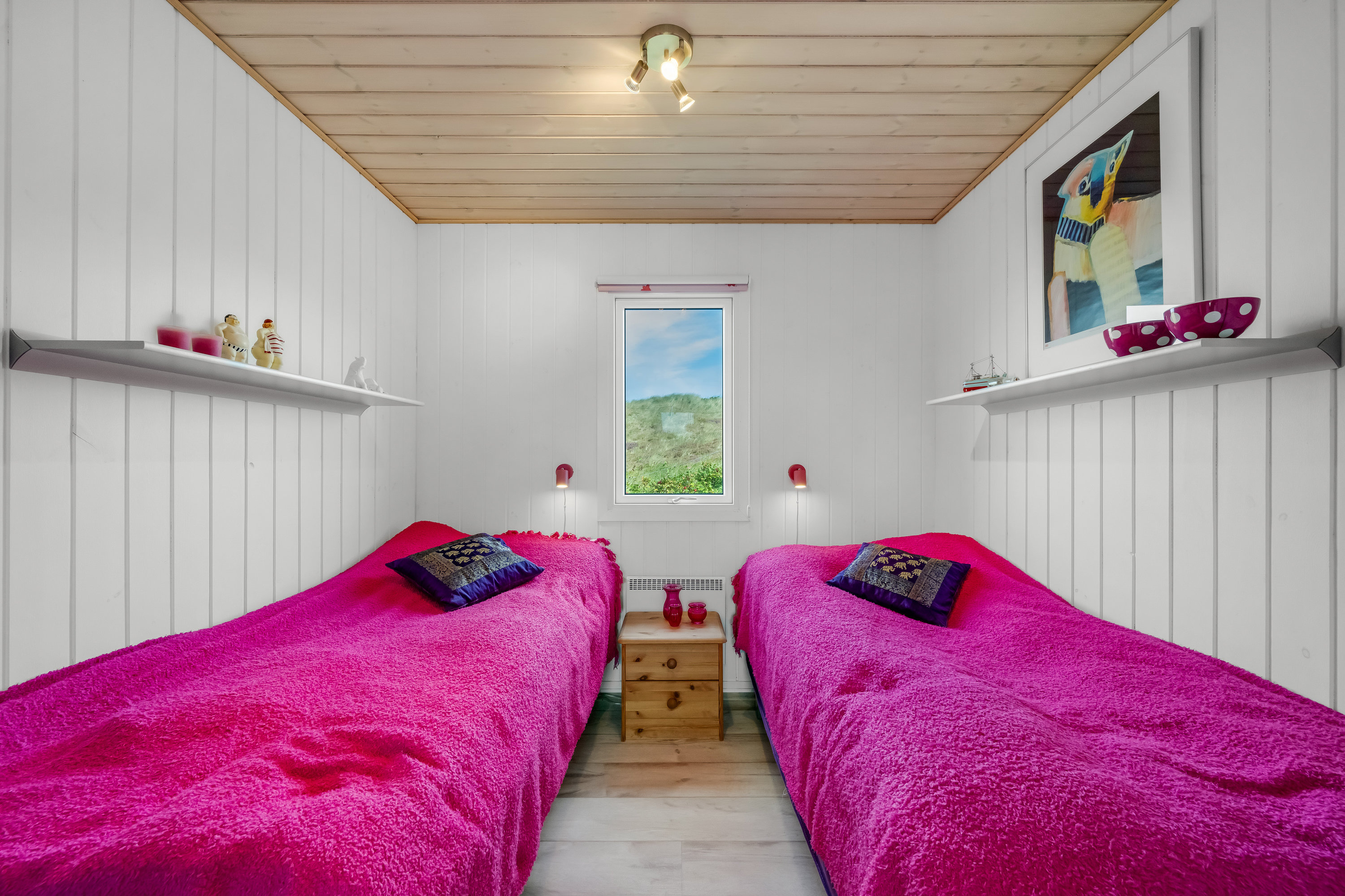 Fremhævet soveværelse billede i fuldskærmstilstand. Billede af Kirstinevej 90, Bjerregaard, 6960 Hvide Sande