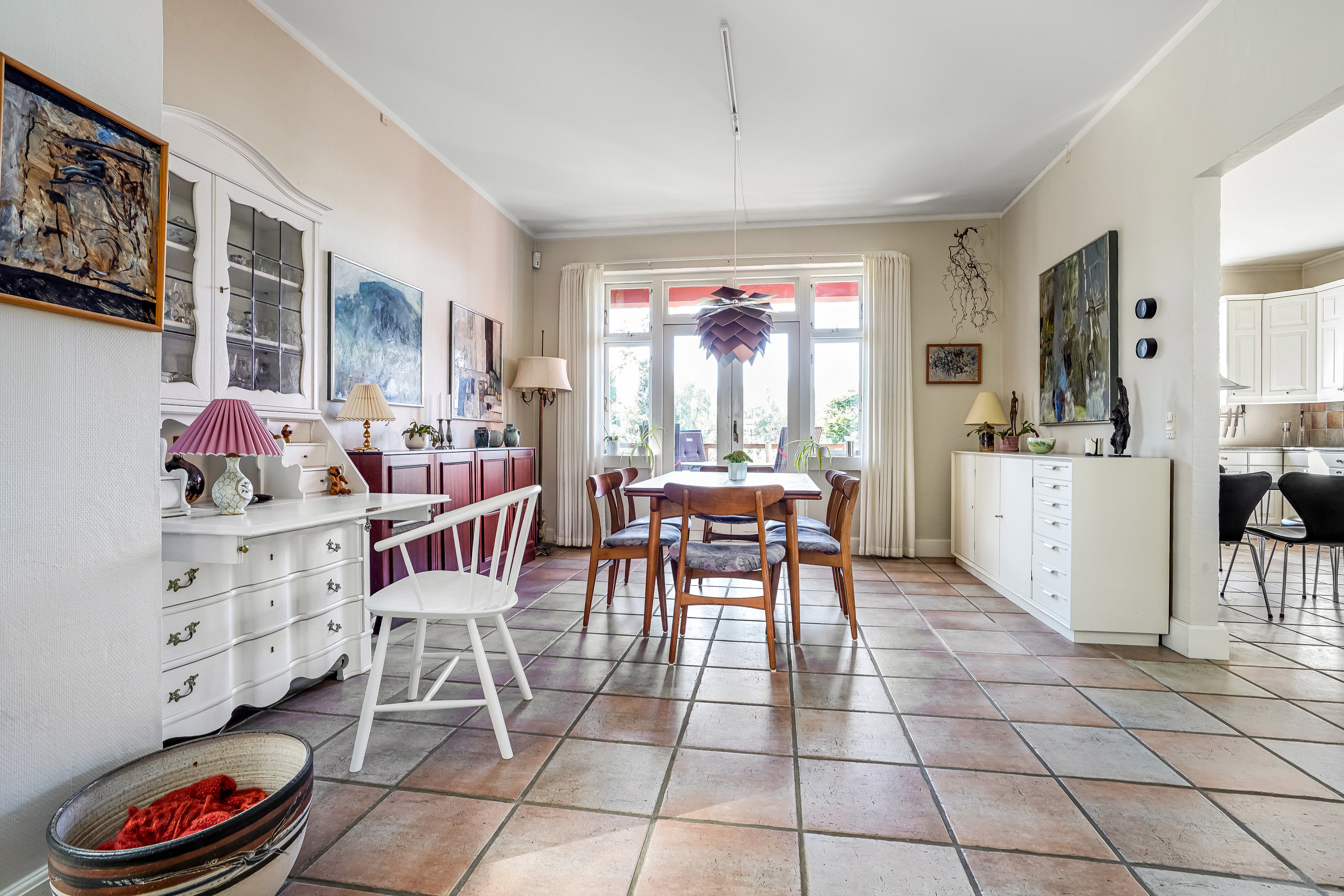 Fremhævet stue billede i fuldskærmstilstand. Billede af Langelinie 121, 5230 Odense M