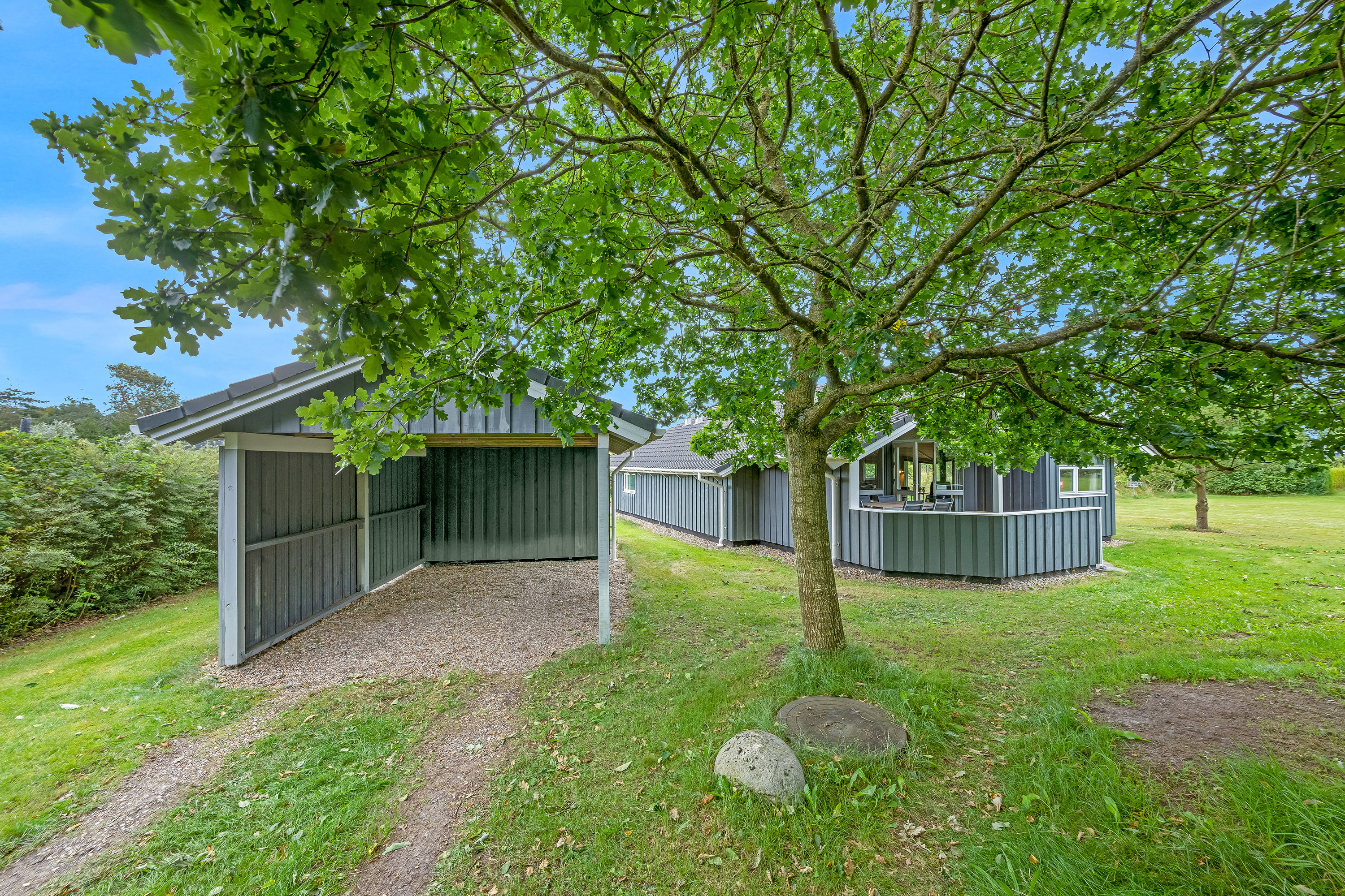 Fremhævet facade billede i fuldskærmstilstand. Billede af Ildervej 20, 6893 Hemmet