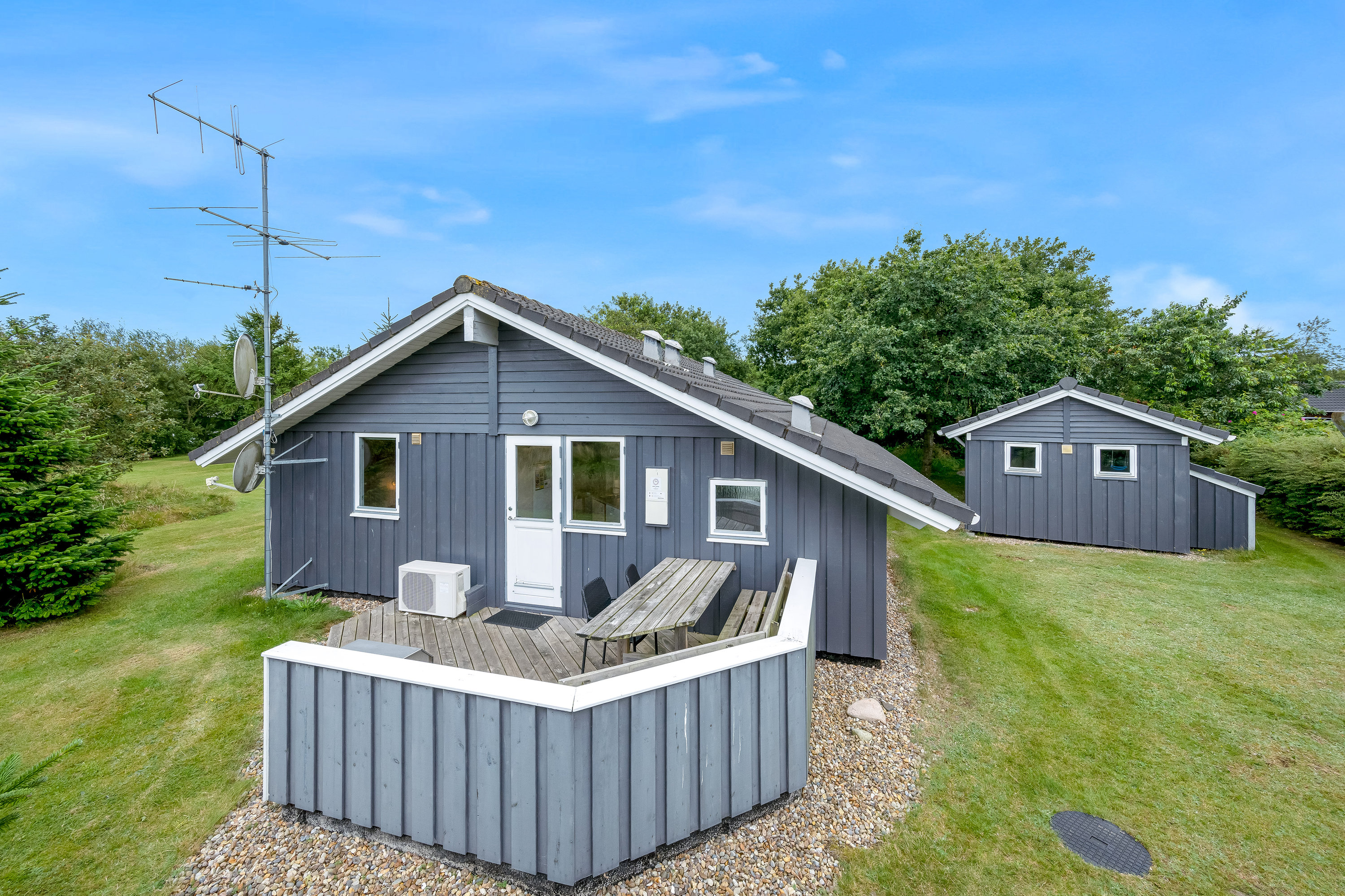 Miniaturebillede 1: facade. Billede af Ildervej 20, 6893 Hemmet