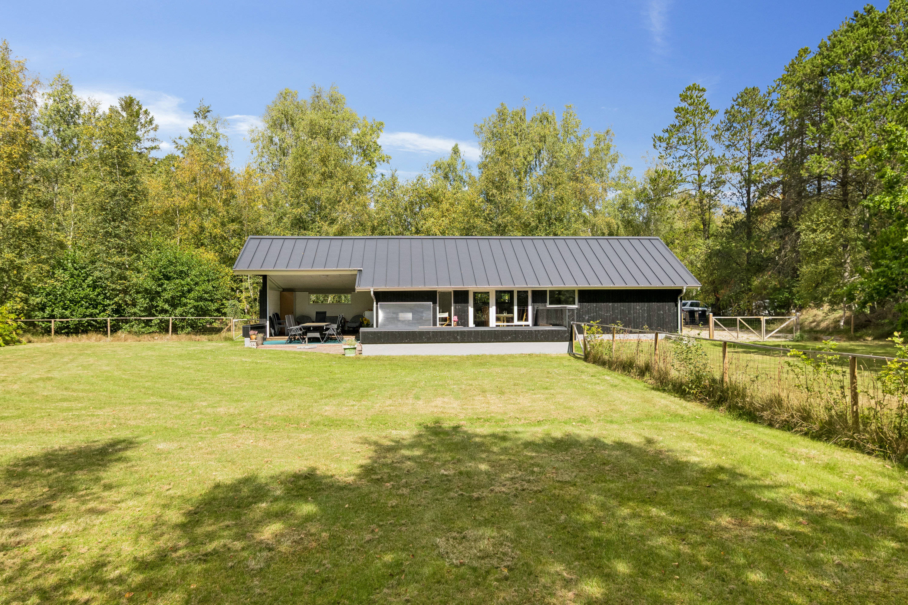 Fremhævet  billede i fuldskærmstilstand. Billede af Sommerland 108, Odde, 9560 Hadsund