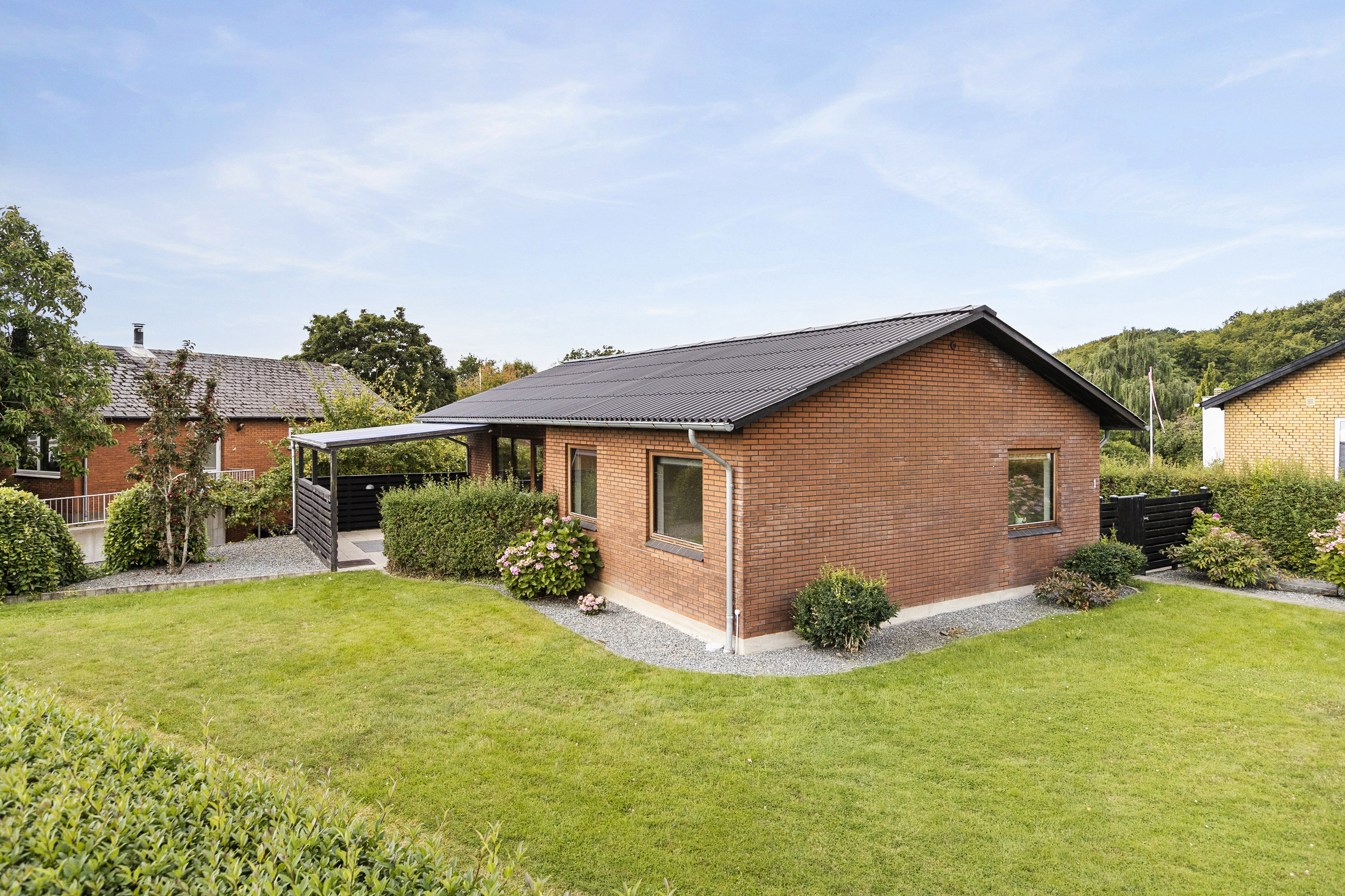 Miniaturebillede 1: ejendommen. Billede af Langbjergvej 1, 6200 Aabenraa