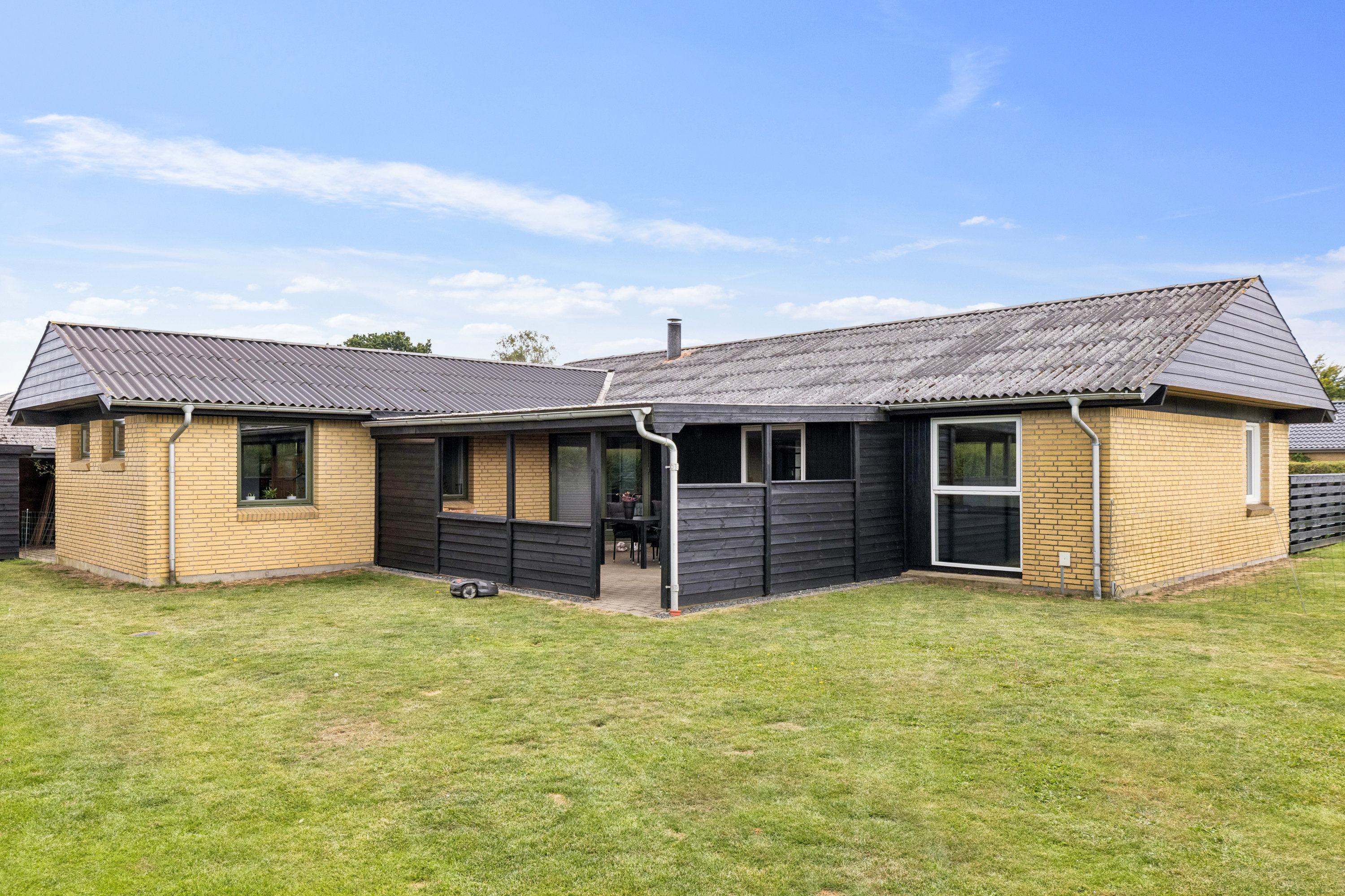 Miniaturebillede 1: ejendom. Billede af Egerntoften 14, Egebæk, 6760 Ribe