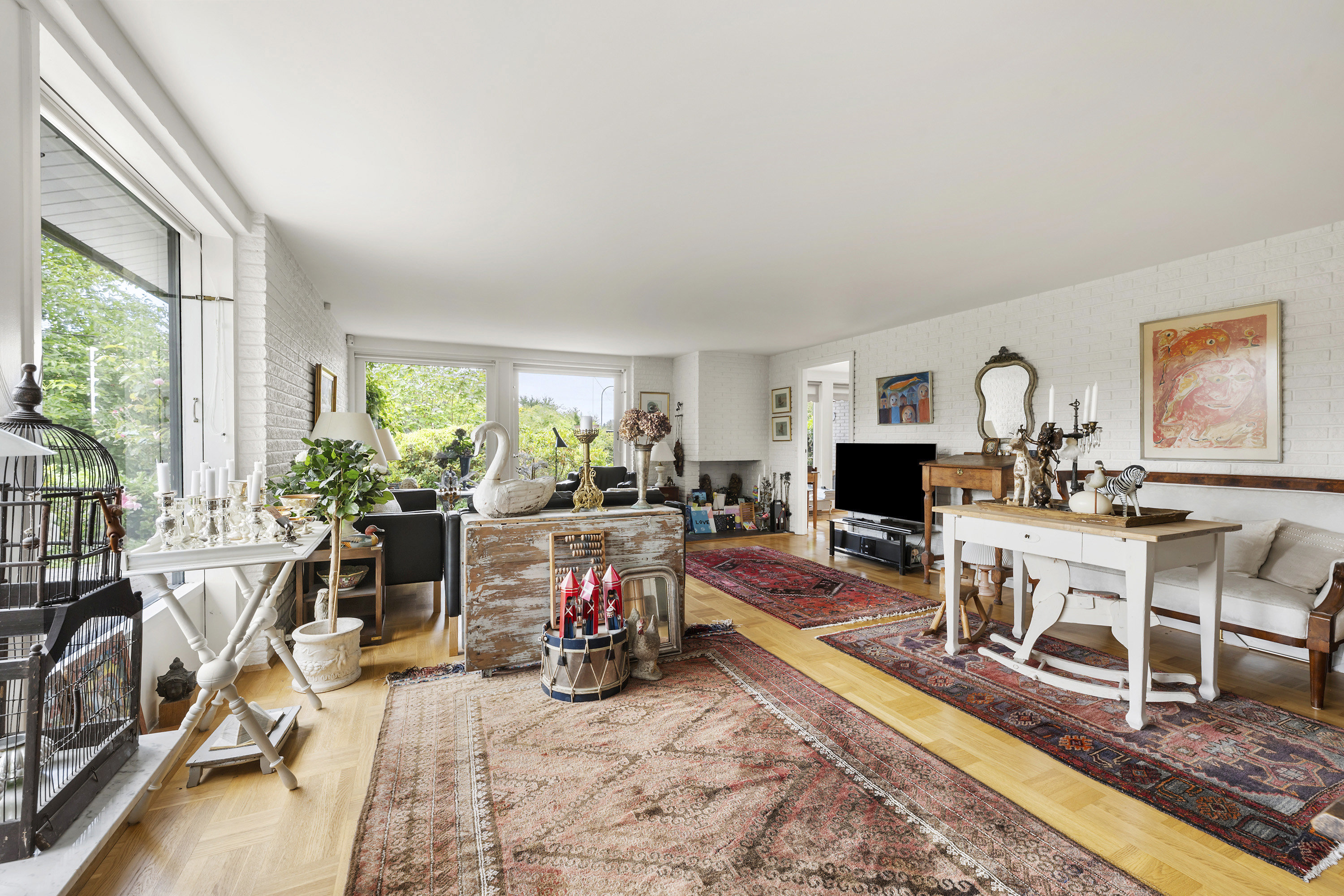 Fremhævet stue billede i fuldskærmstilstand. Billede af Gæslingestien 23, Trørød, 2950 Vedbæk