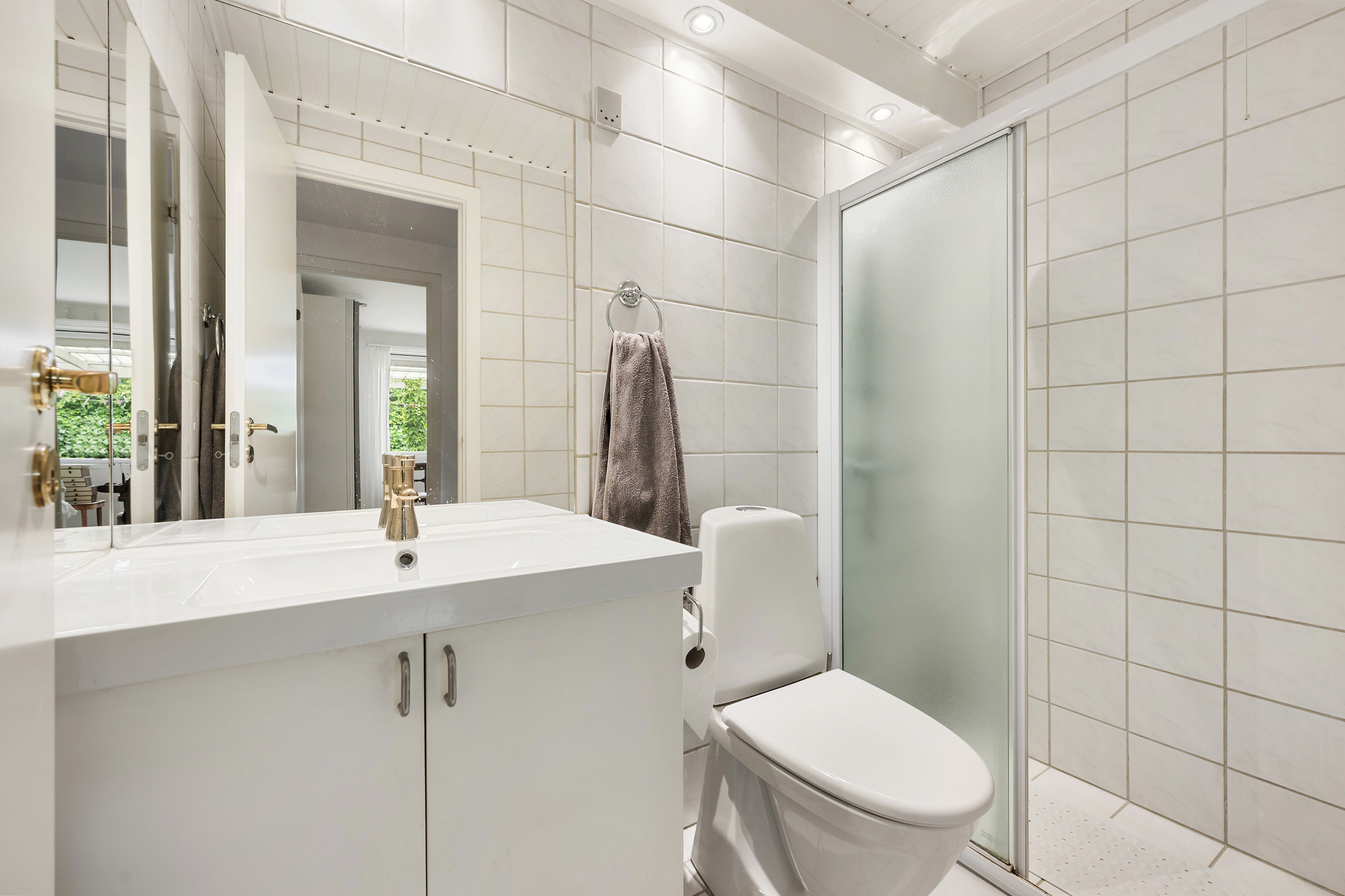 Fremhævet badeværelse billede i fuldskærmstilstand. Billede af Gæslingestien 23, Trørød, 2950 Vedbæk
