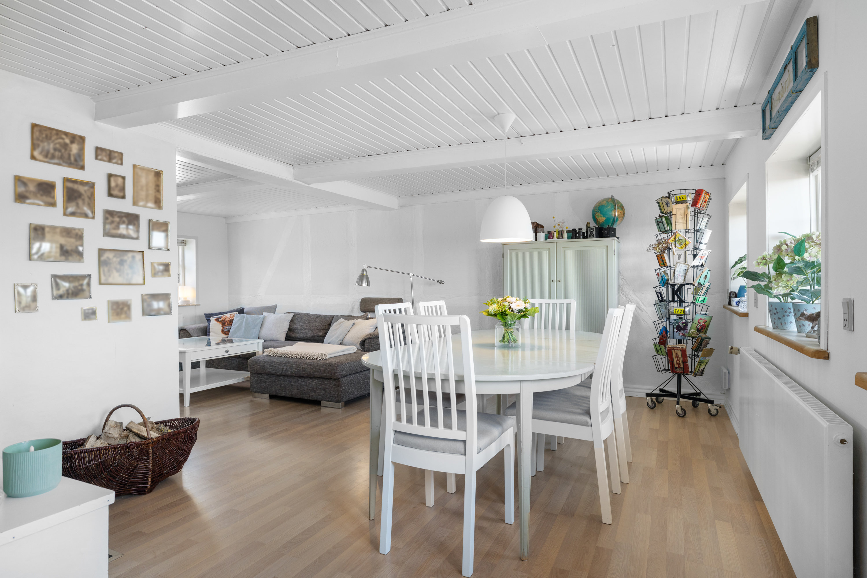 Fremhævet stue billede i fuldskærmstilstand. Billede af Kirkeballe 12, Horne, 5600 Faaborg