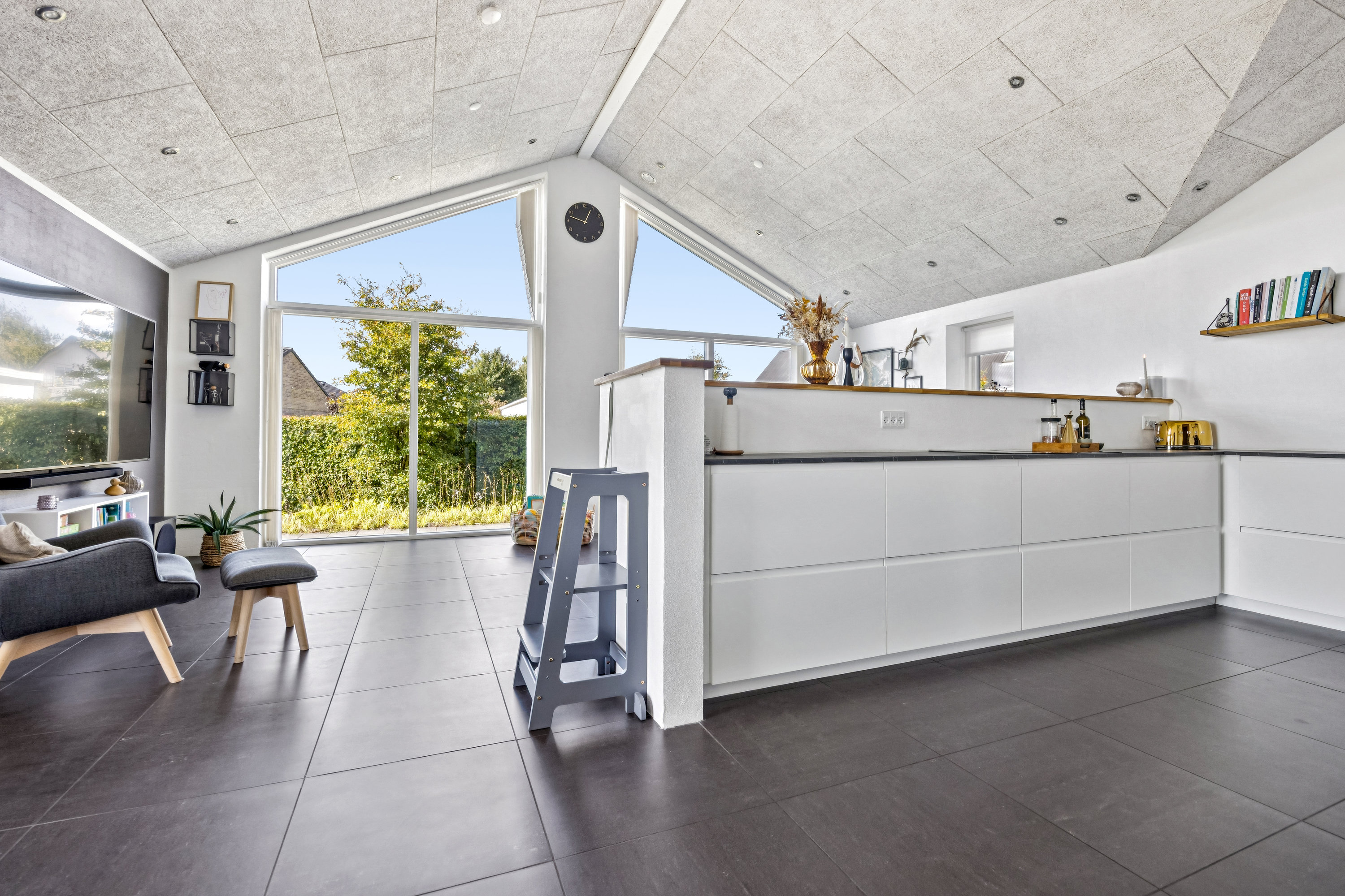 Fremhævet køkken billede i fuldskærmstilstand. Billede af Gl Skolevej 8, Valsgård, 9500 Hobro