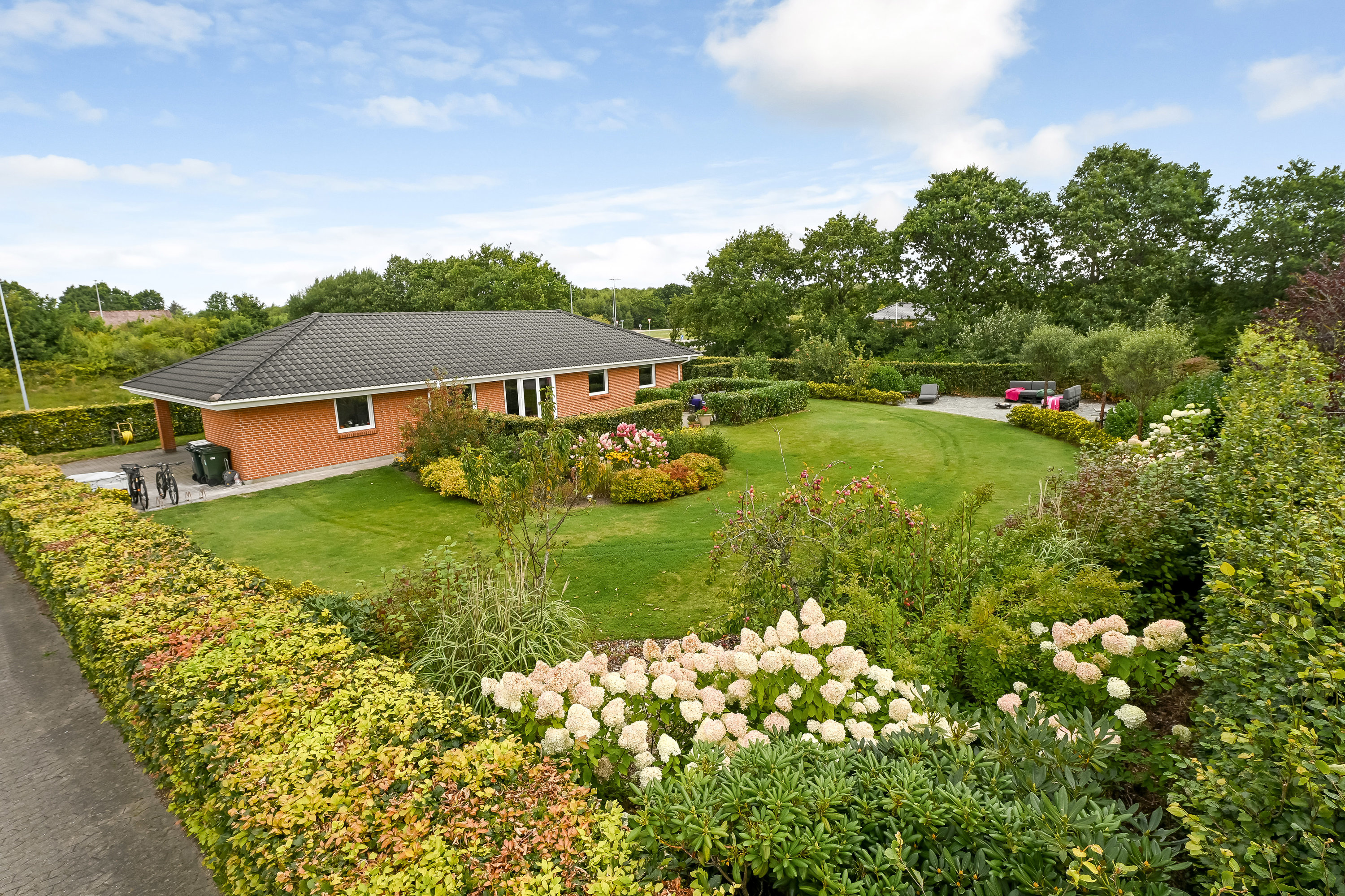 Fremhævet ejendommen billede i fuldskærmstilstand. Billede af Engsøparken 111, 7200 Grindsted