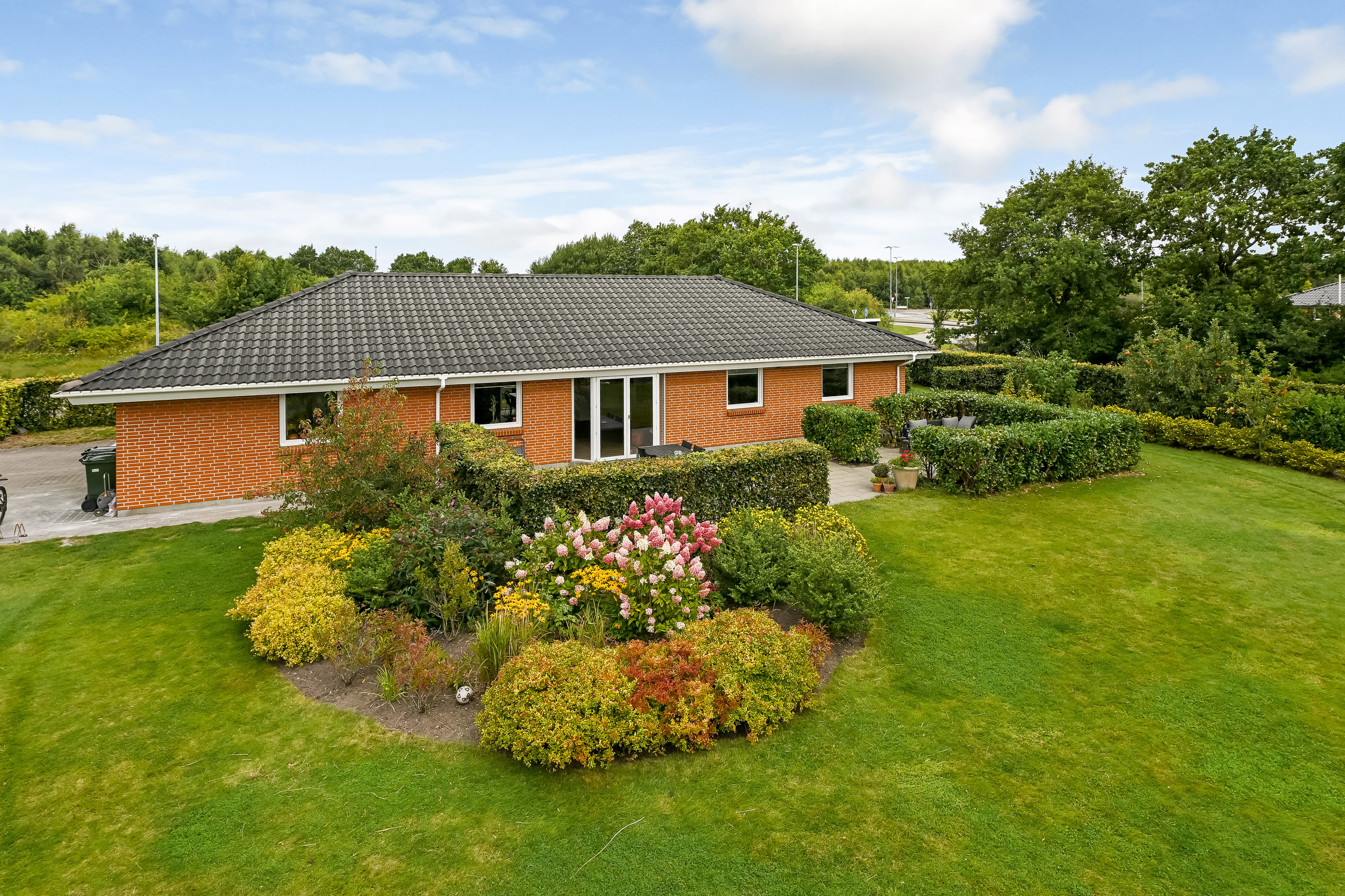 Fremhævet ejendommen billede i fuldskærmstilstand. Billede af Engsøparken 111, 7200 Grindsted