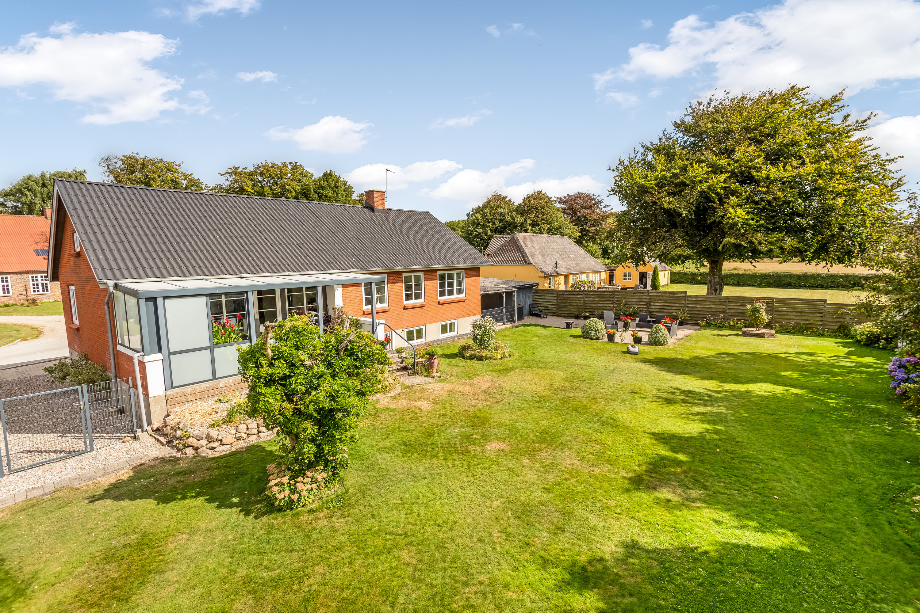 Fremhævet facade billede i fuldskærmstilstand. Billede af Sønderbyvej 28, Møgeltønder, 6270 Tønder