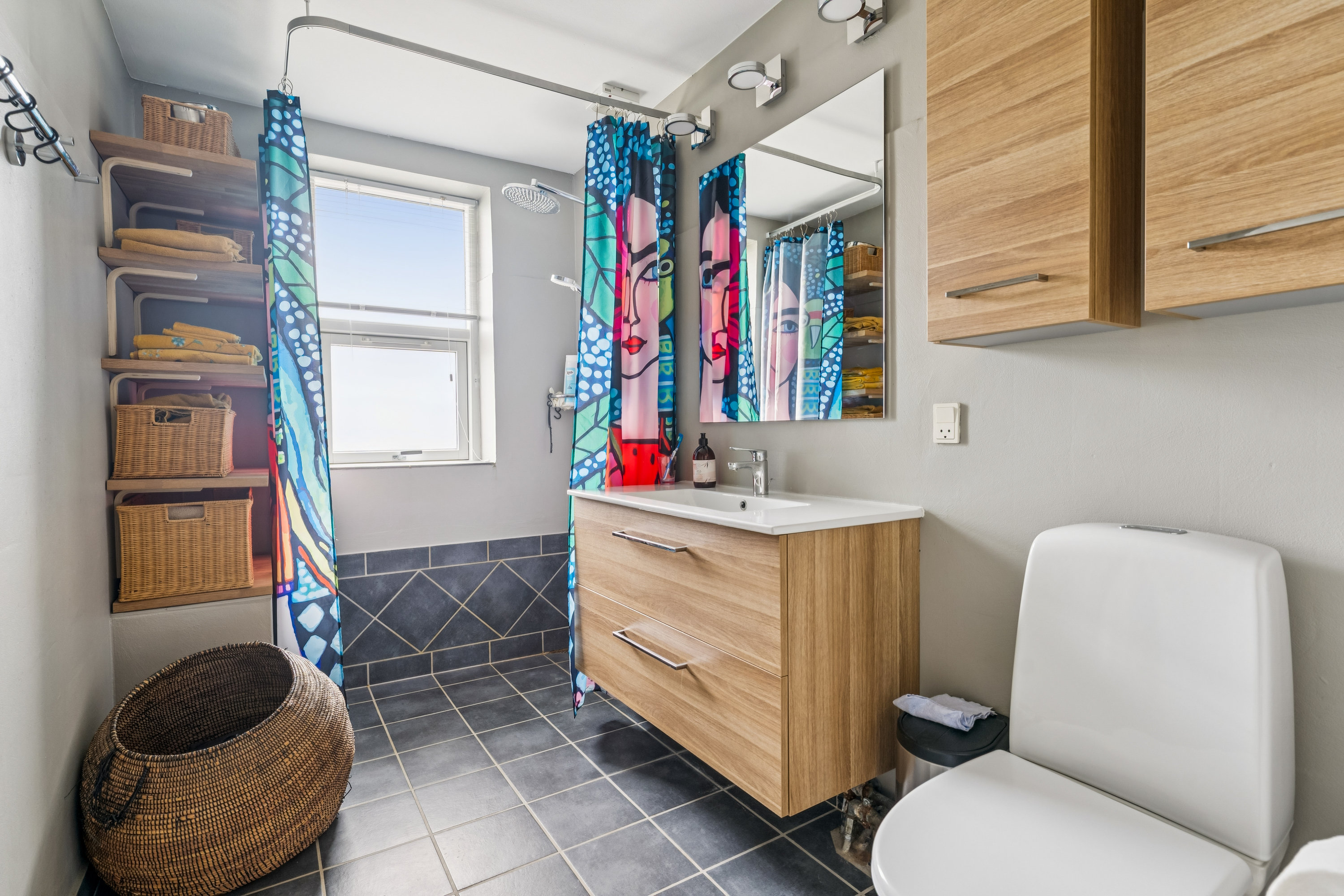 Fremhævet badeværelse billede i fuldskærmstilstand. Billede af Agervænget 7, Hvidsten, 8981 Spentrup