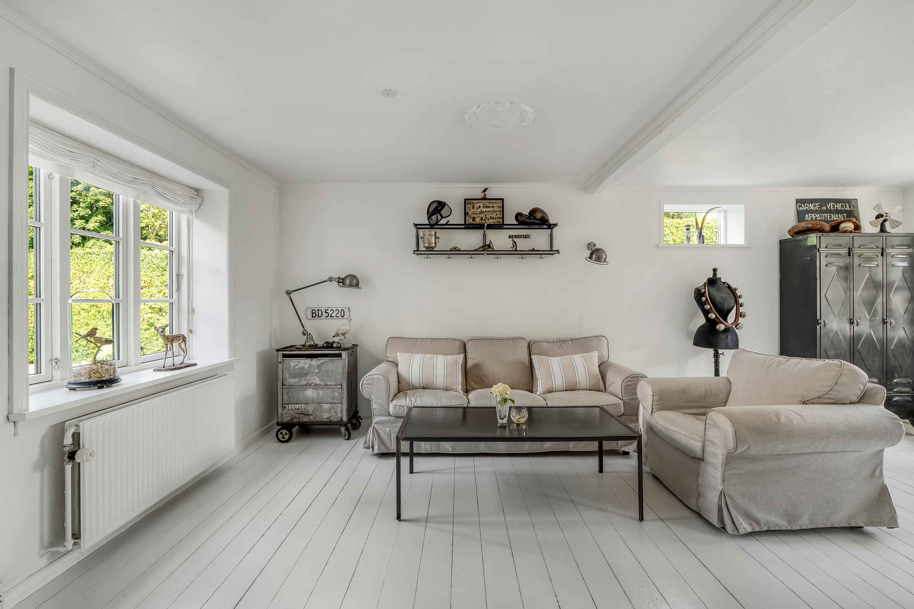 Fremhævet stue billede i fuldskærmstilstand. Billede af Nejedevej 9, Tulstrup, 3400 Hillerød