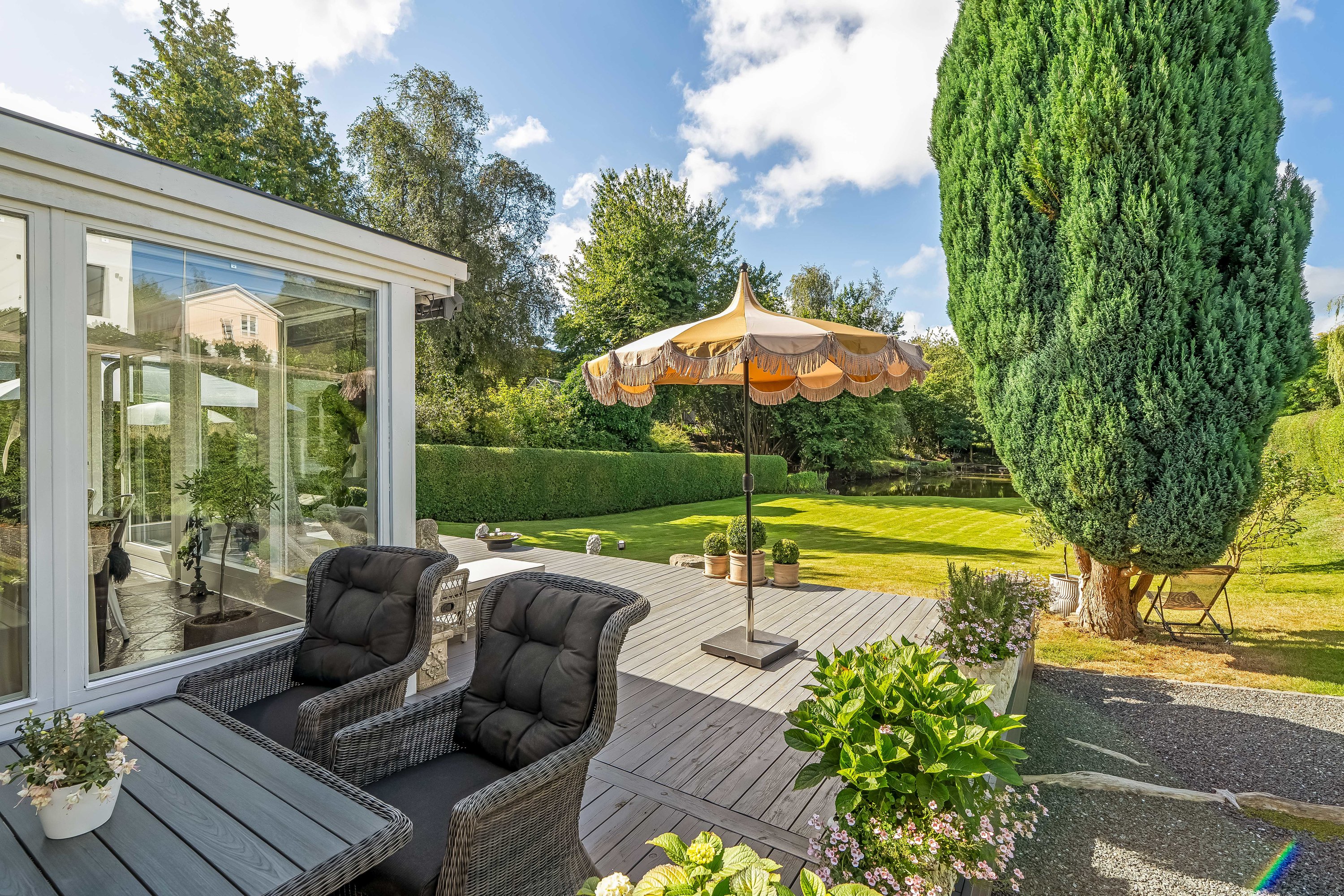 Fremhævet terrasse billede i fuldskærmstilstand. Billede af Nejedevej 9, Tulstrup, 3400 Hillerød