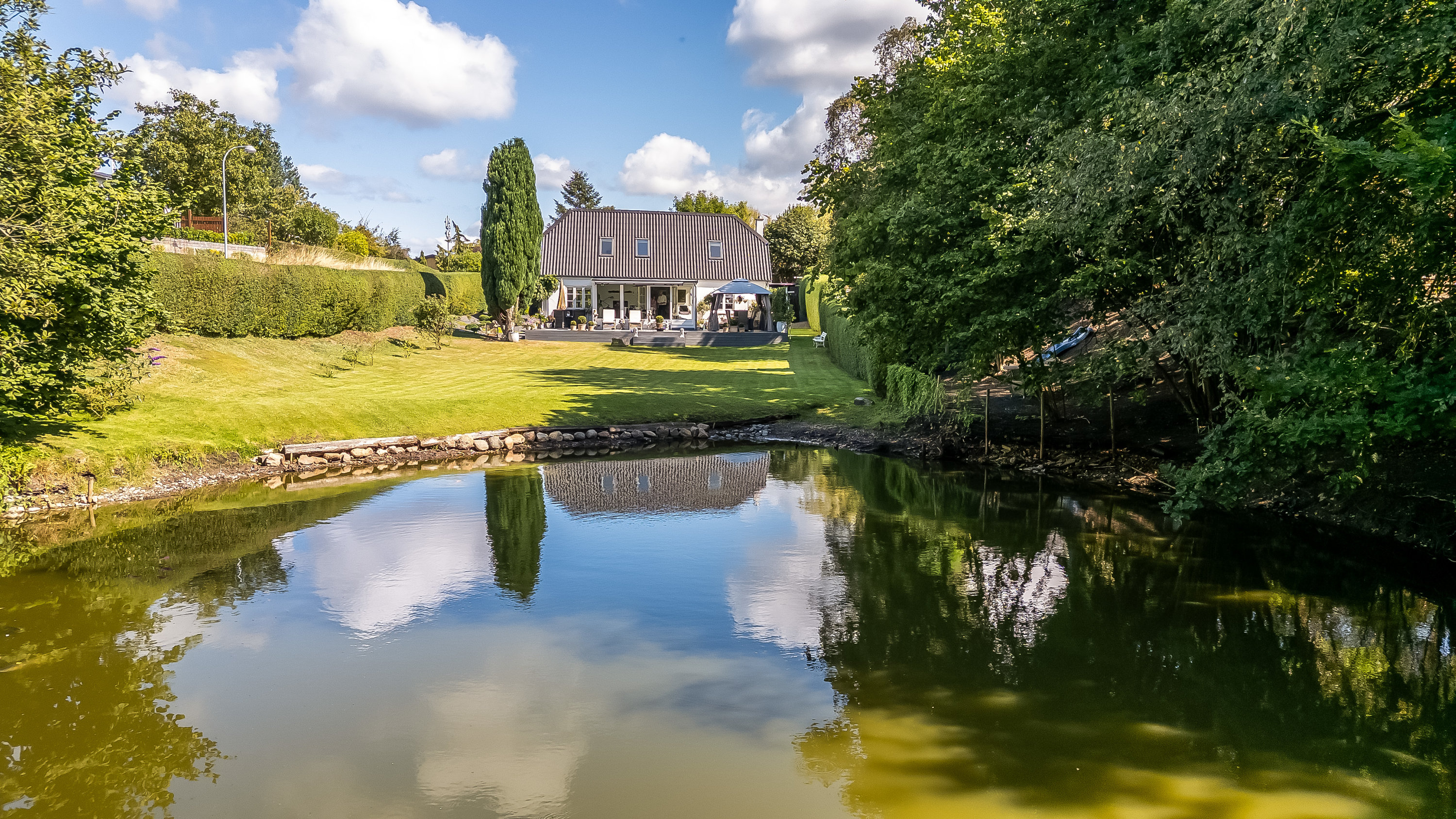 Fremhævet luftfoto billede i fuldskærmstilstand. Billede af Nejedevej 9, Tulstrup, 3400 Hillerød
