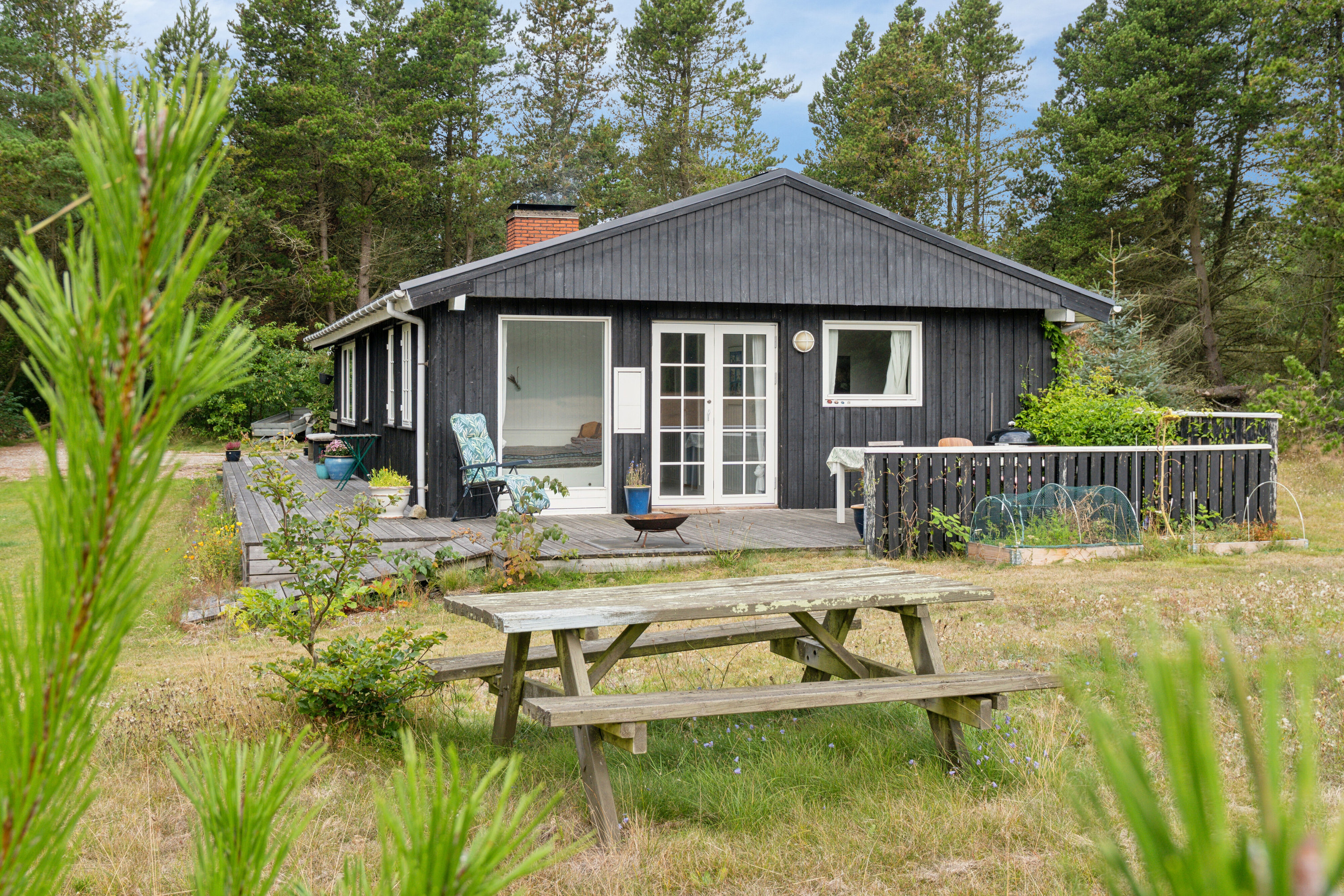 Fremhævet set fra haven billede i fuldskærmstilstand. Billede af Grønspættevej 9, Tversted, 9881 Bindslev