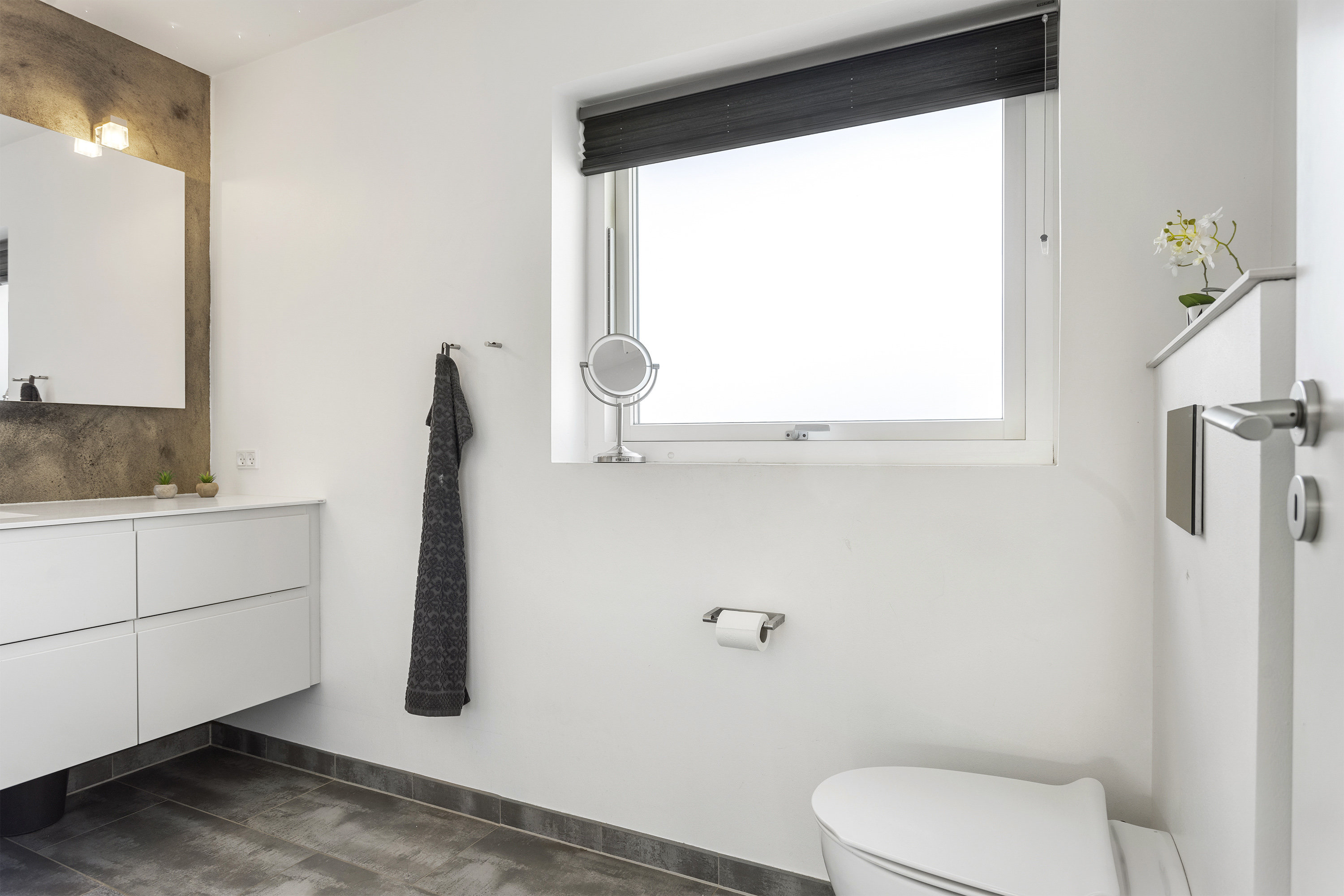 Miniaturebillede 2: badeværelse. Billede af Atletikvej 21, 9900 Frederikshavn