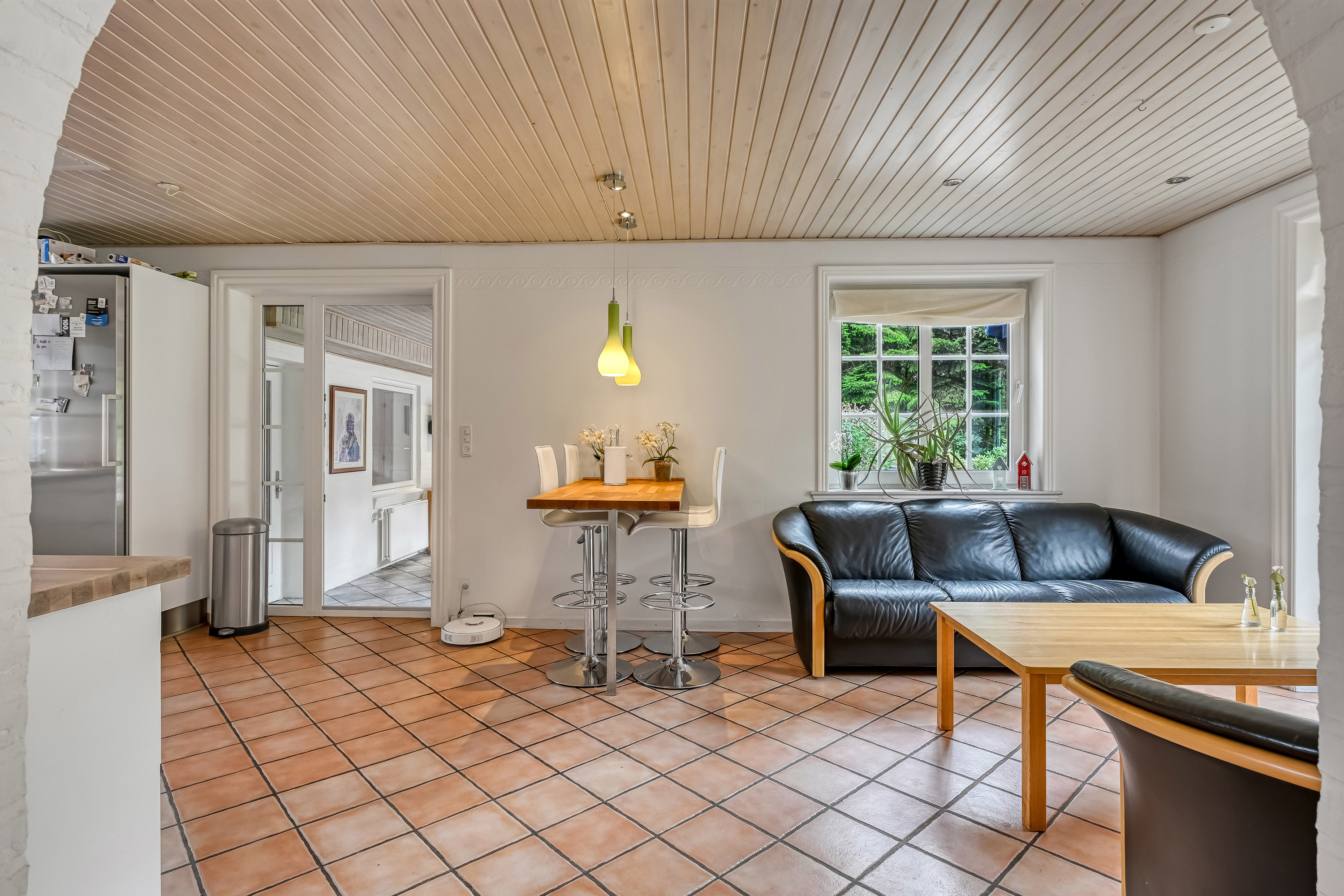 Fremhævet stue billede i fuldskærmstilstand. Billede af Stationsvej 35, Filskov, 7200 Grindsted